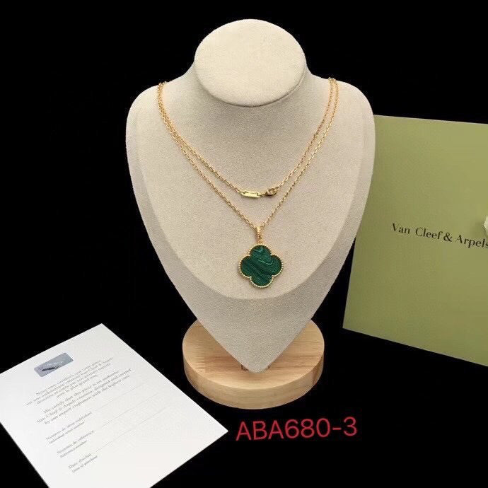[TOP] Van Cleef & Arpels VCA 1 Motif Necklace - Green