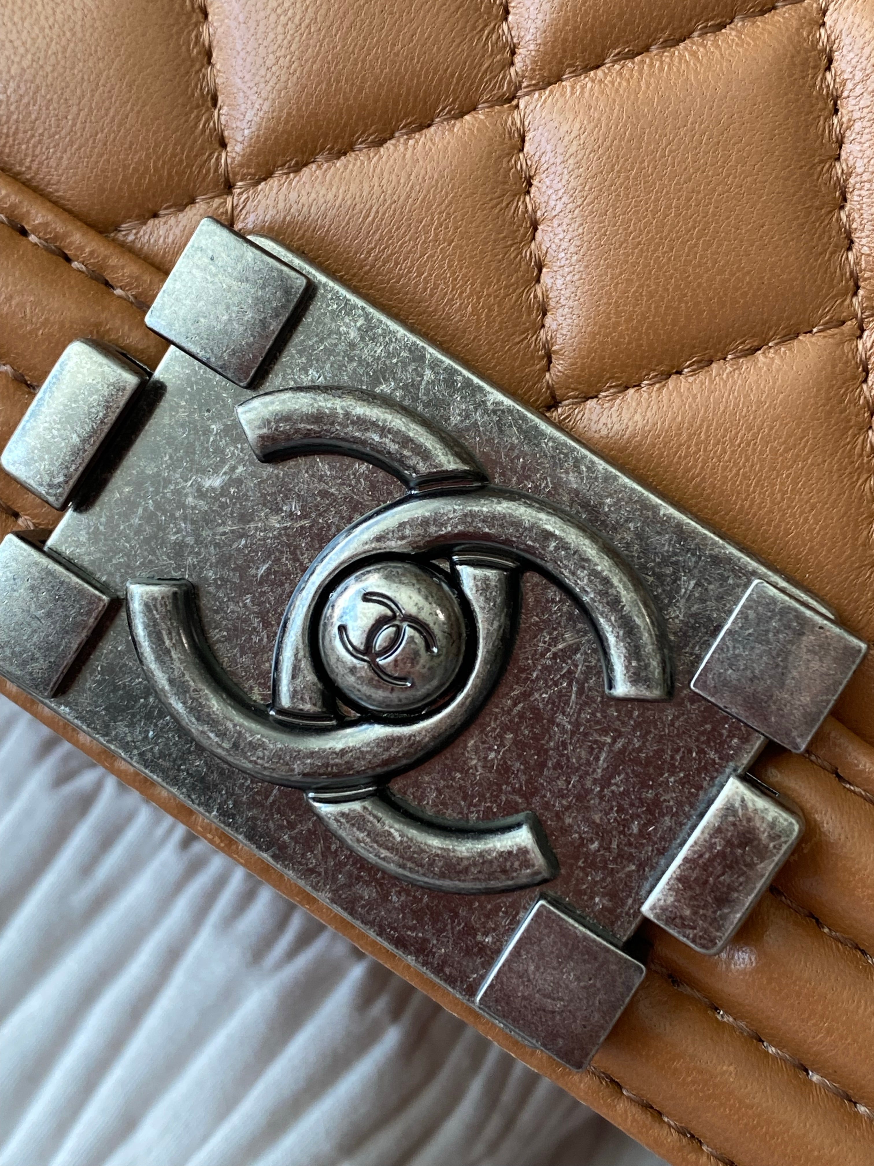 [TOP] CHANEL Boy Bag Quilted Medium 25cm - Brown & SHW