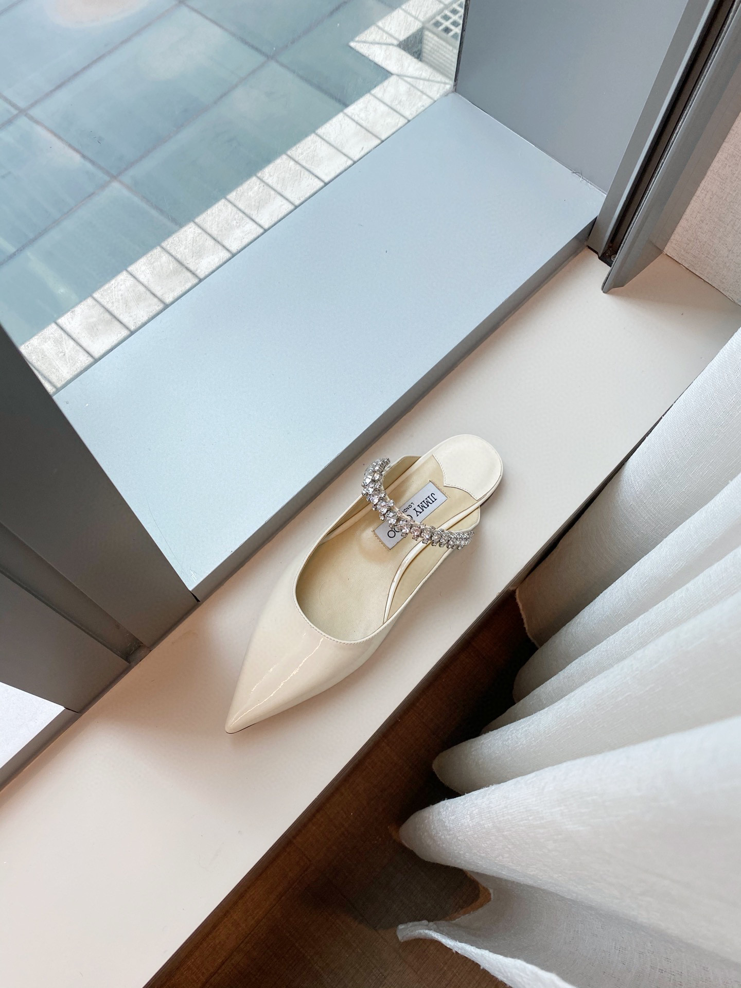 [TOP] Jimmy Choo Bing Flat Crystal - 4 Colours