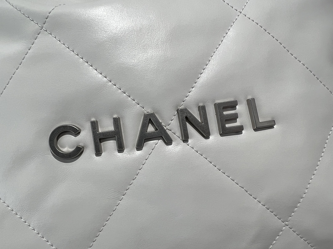 [TOP] CHANEL 22 Bag 35CM - SHW - White