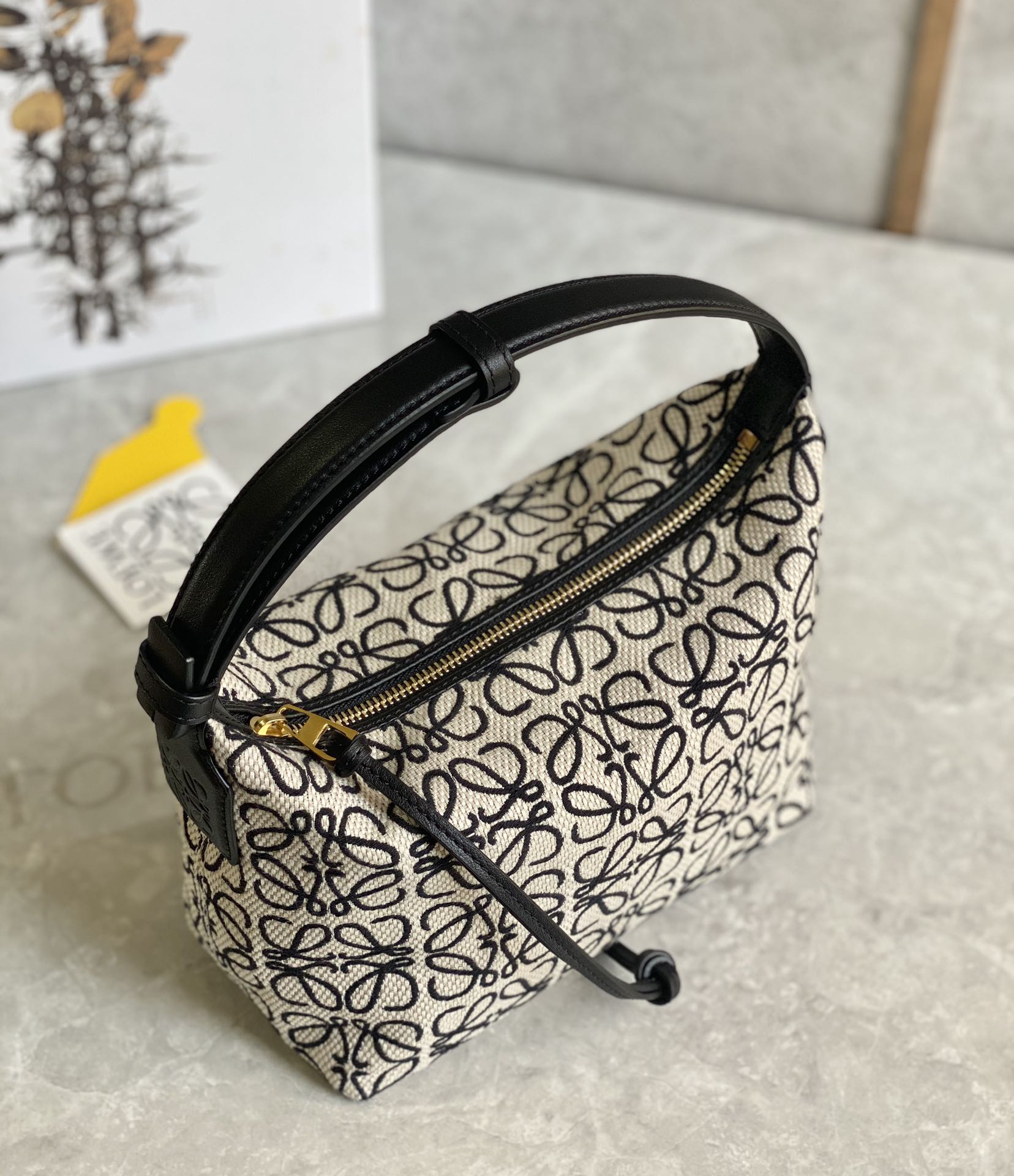 [TOP] LOEWE Cubi Bag Anagram 21*12*17cm/25*21*16.5cm - Black White