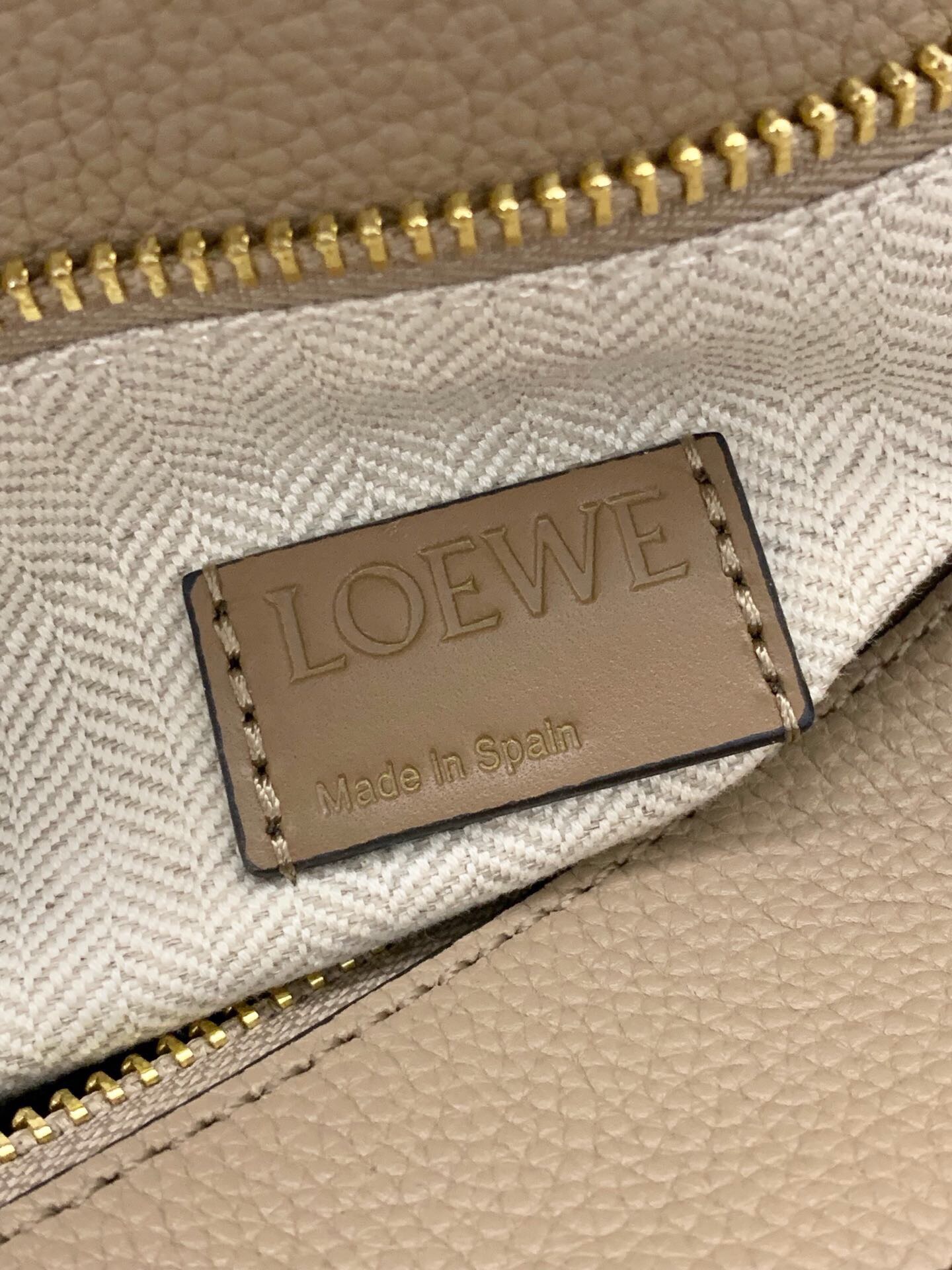 [TOP] LOEWE Puzzle Bag 29*18*12CM - Sand