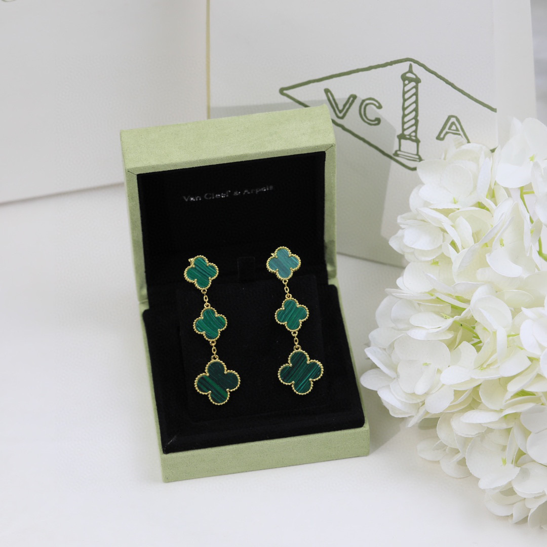 [TOP] Van Cleef & Arpels Dangle 3 Flowers Earrings