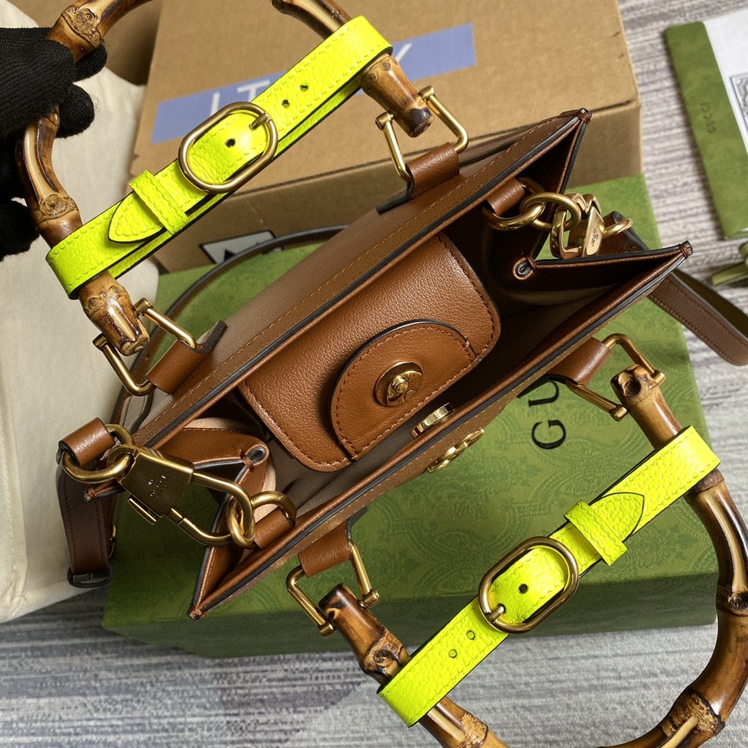 [TOP] GUCCI G*G Diana Small Bag - Brown