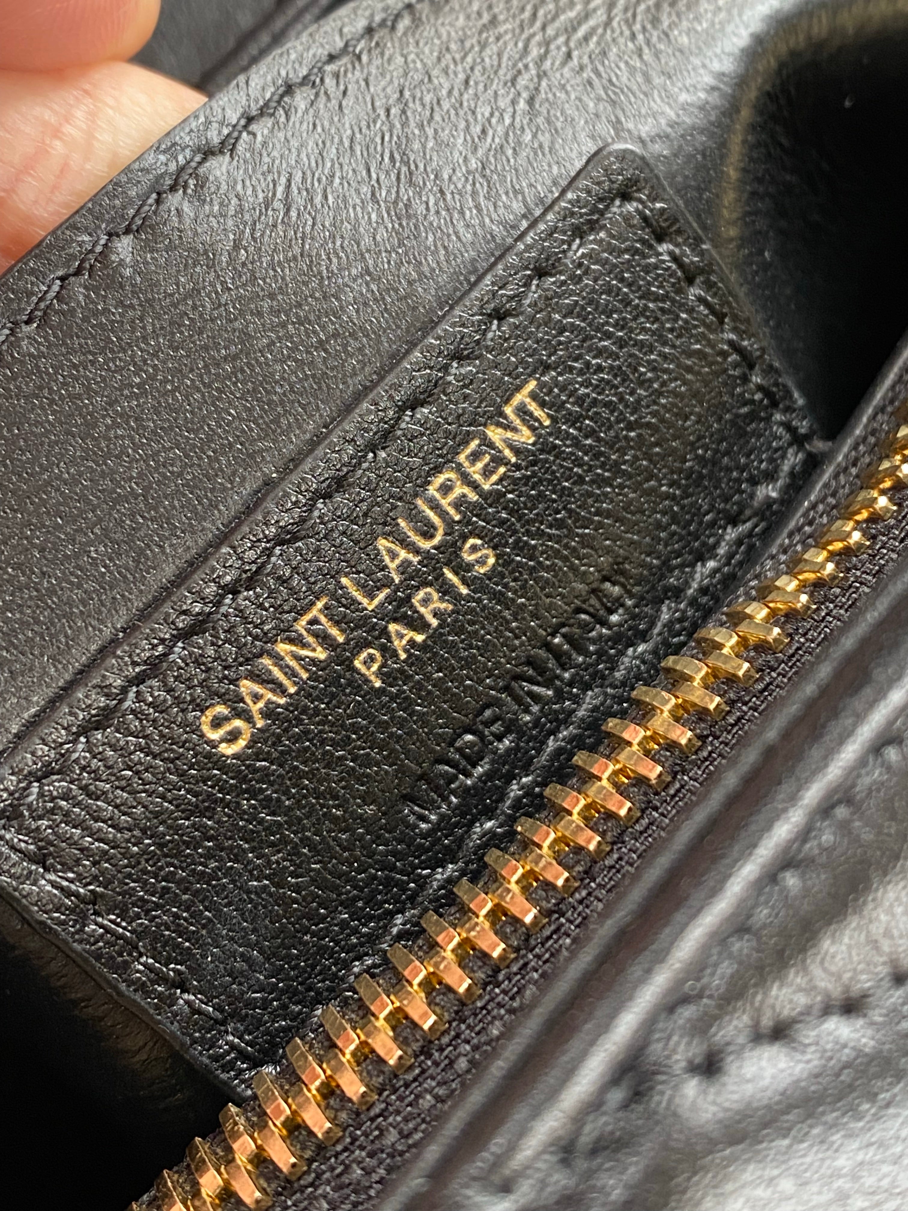 [TOP] Yves Saint Laurent YSL LouLou Medium Bag 25cm - Black With GHW