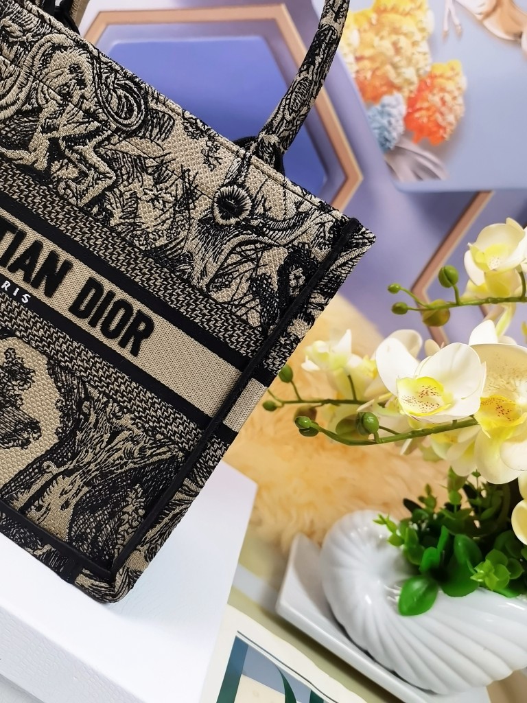 [TOP] Christian Dior Book Tote Christian Dior BOOK TOTE Handbag Small 26.5X21X14cm