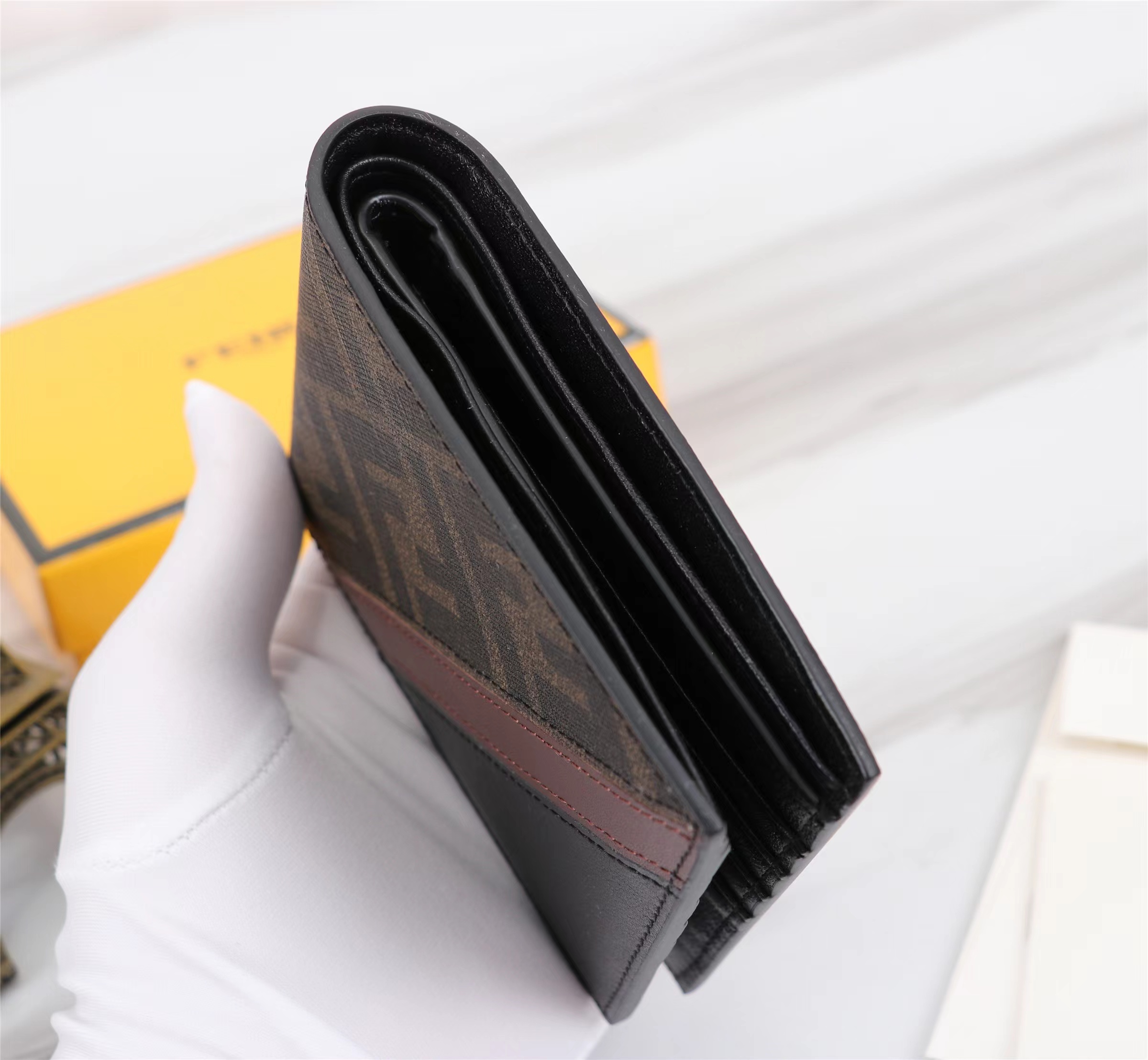 [TOP] FENDI PVC Leather Wallet