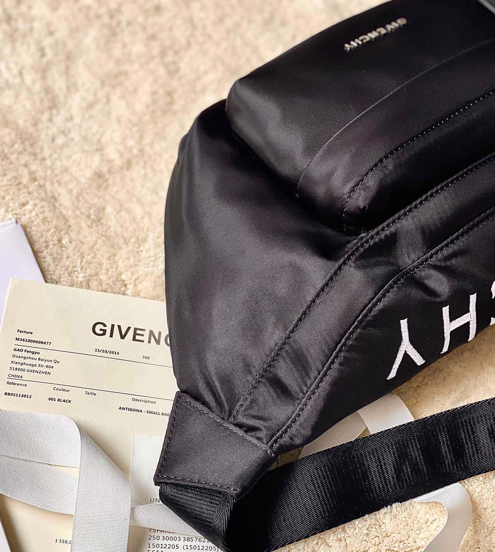 [TOP] GIVENCHY Cross Body Bag 37*18*4- Black