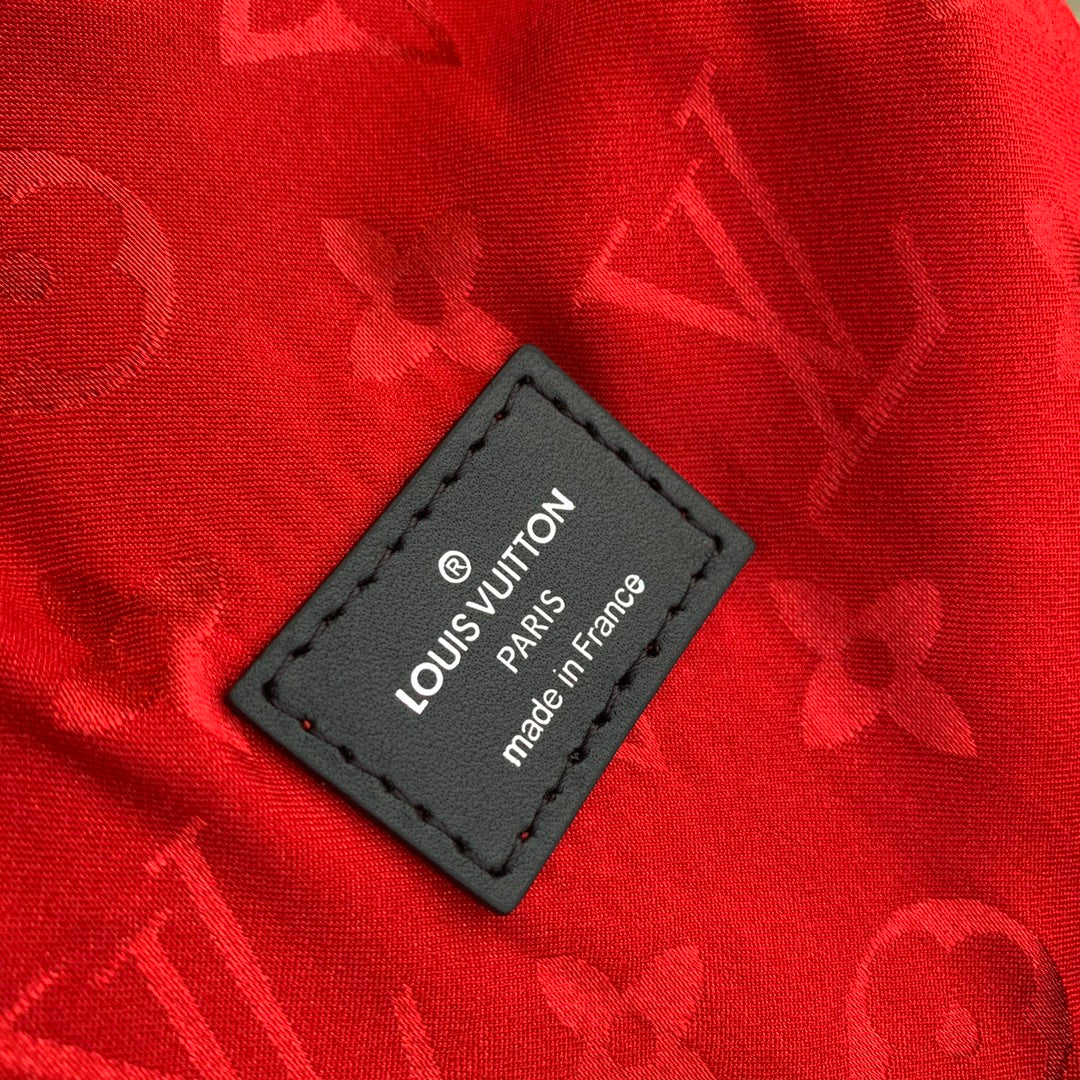 [TOP] Louis Vuitton LV  Nicolas Ghesquiere Bucket Bag 23 x 26 x 16 cm- Black