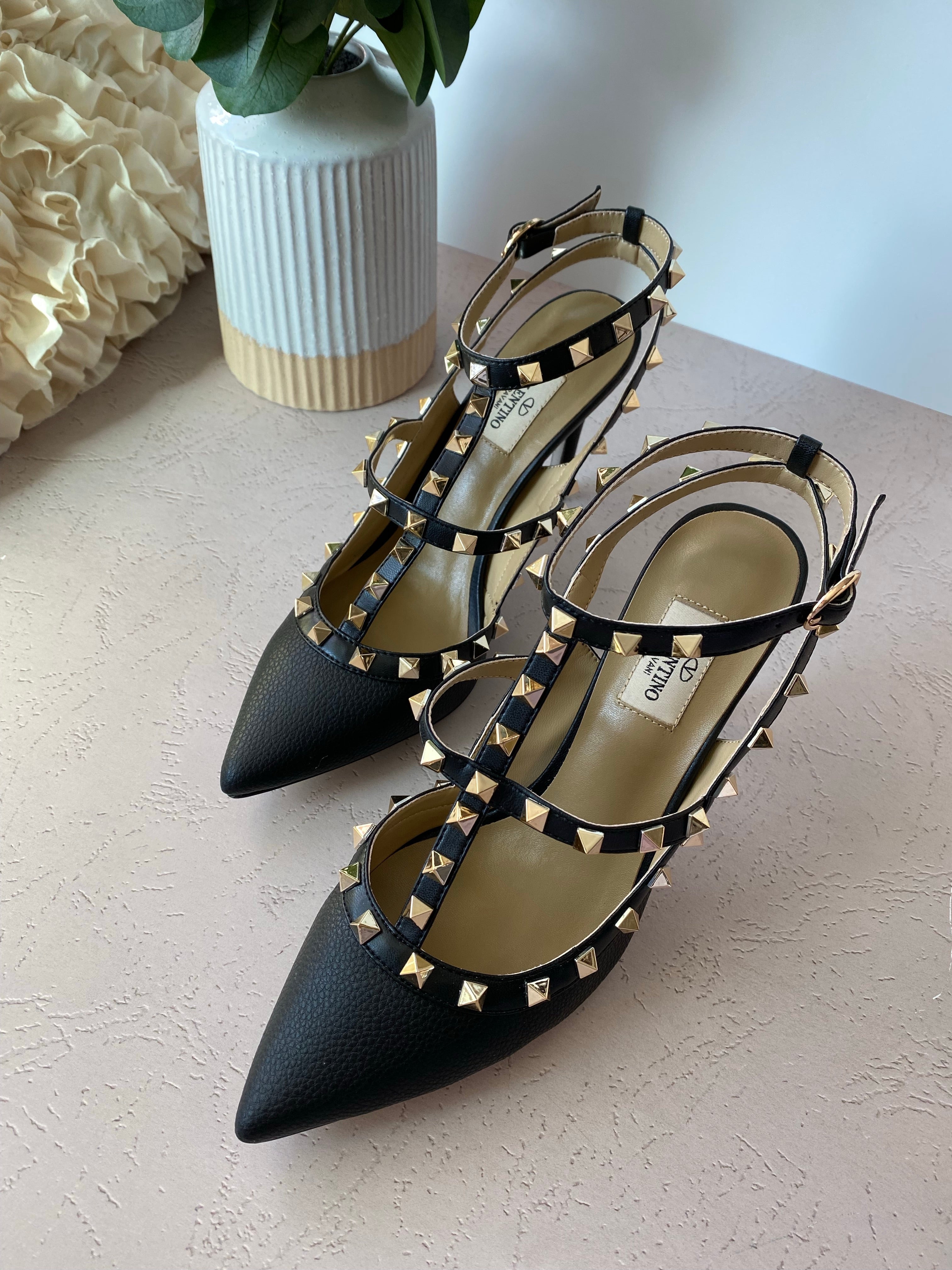 [TOP] VALENTINO  Rock Studs High Heels Grainy Leather - Black