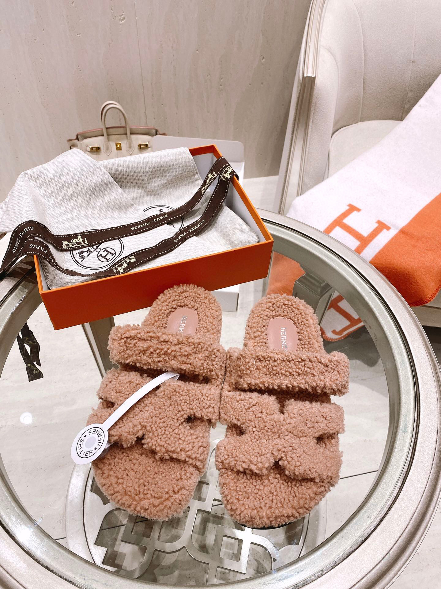 [TOP] HERMES Chypre Fur Sandal - 10 Colours