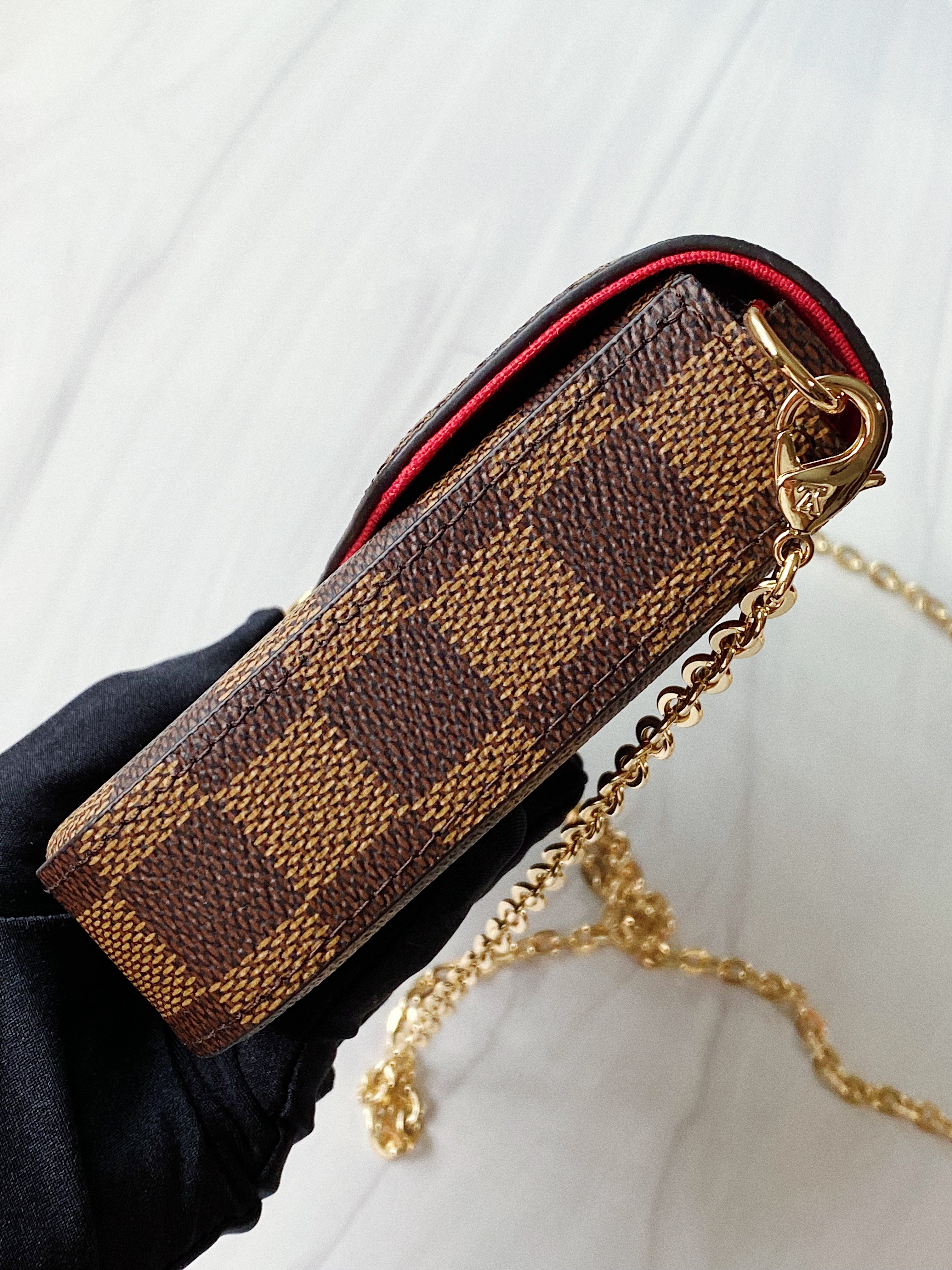 [TOP] Louis Vuitton LV £V Felicie Damier Ebene Bag 21X12X3cm - Red