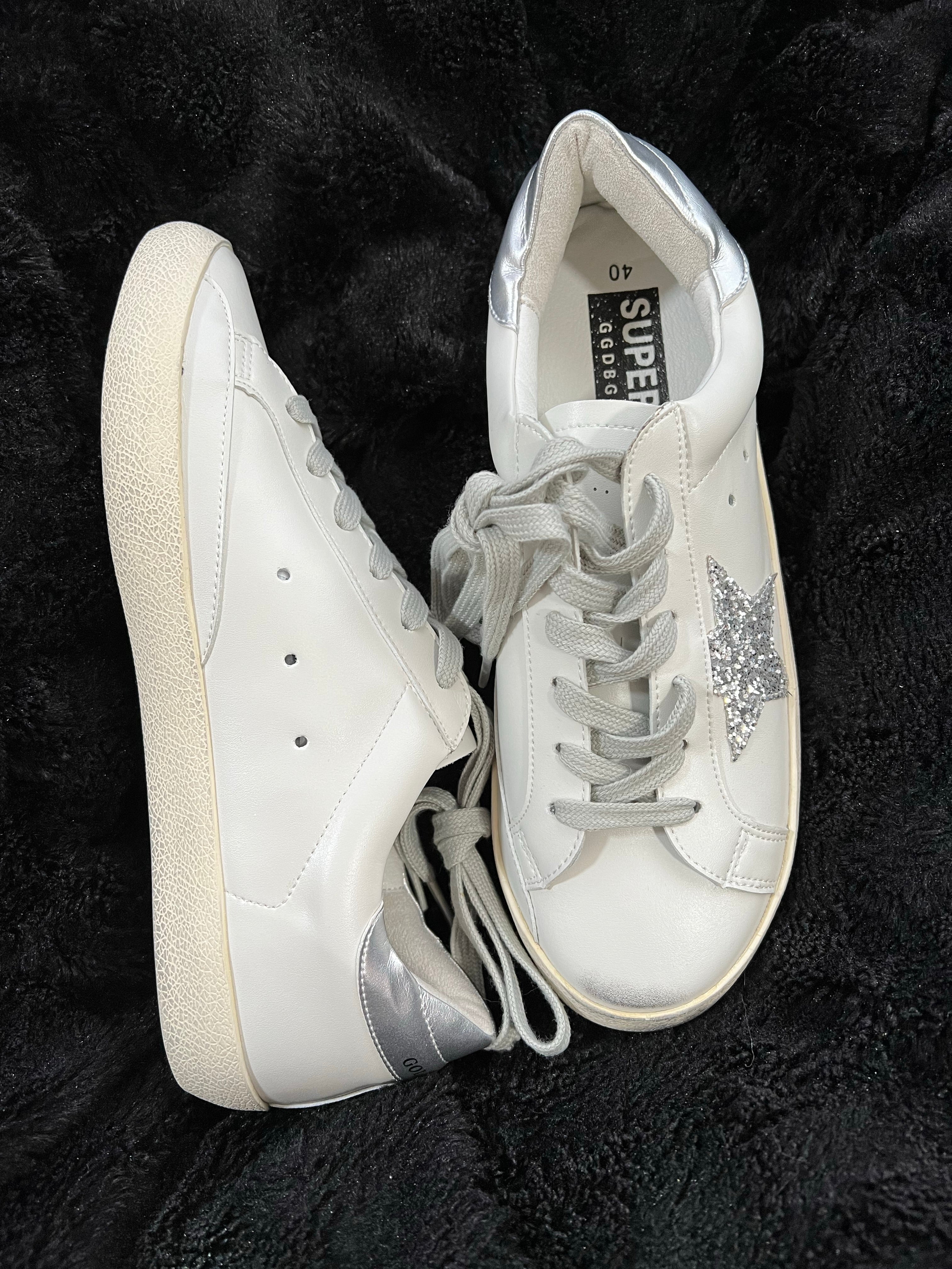[TOP] GGDB Sneakers Low Top - White + Silver + Glitery Star