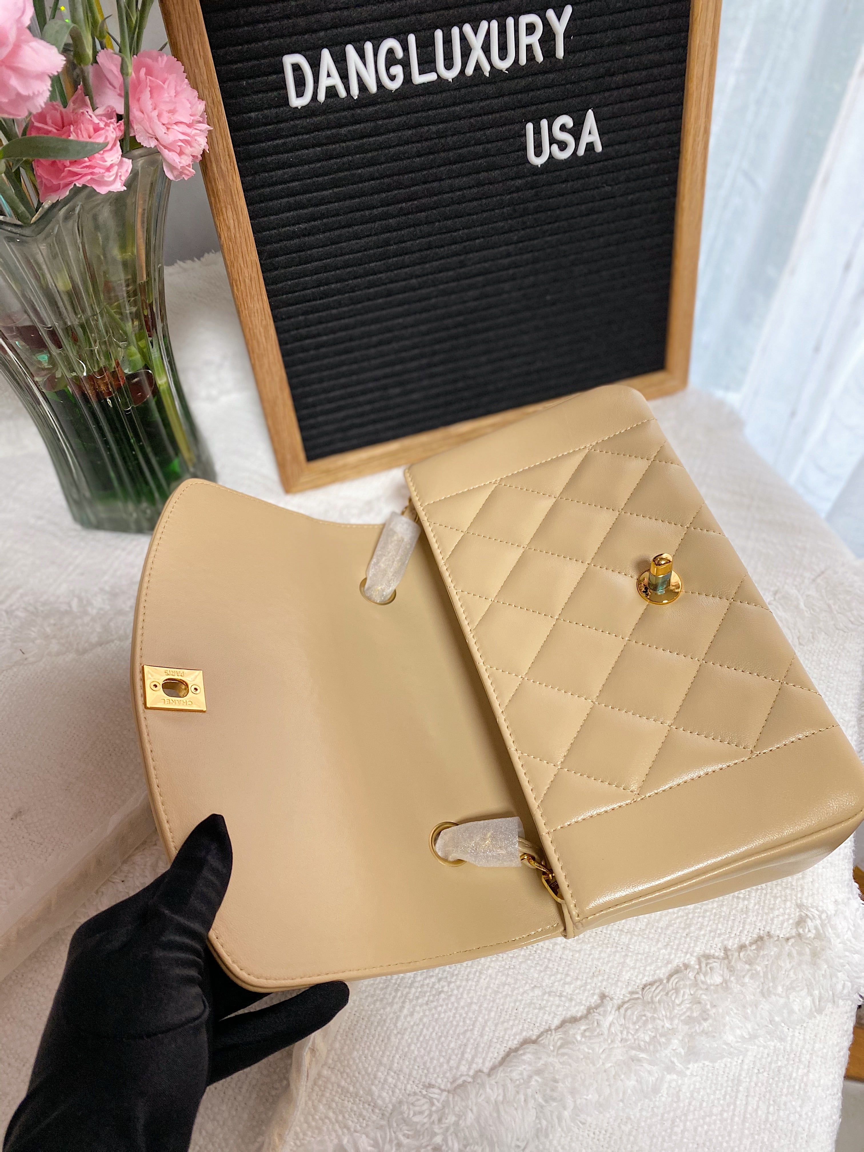[TOP] CHANEL Diana Small Flap Bag - Beige & GHW
