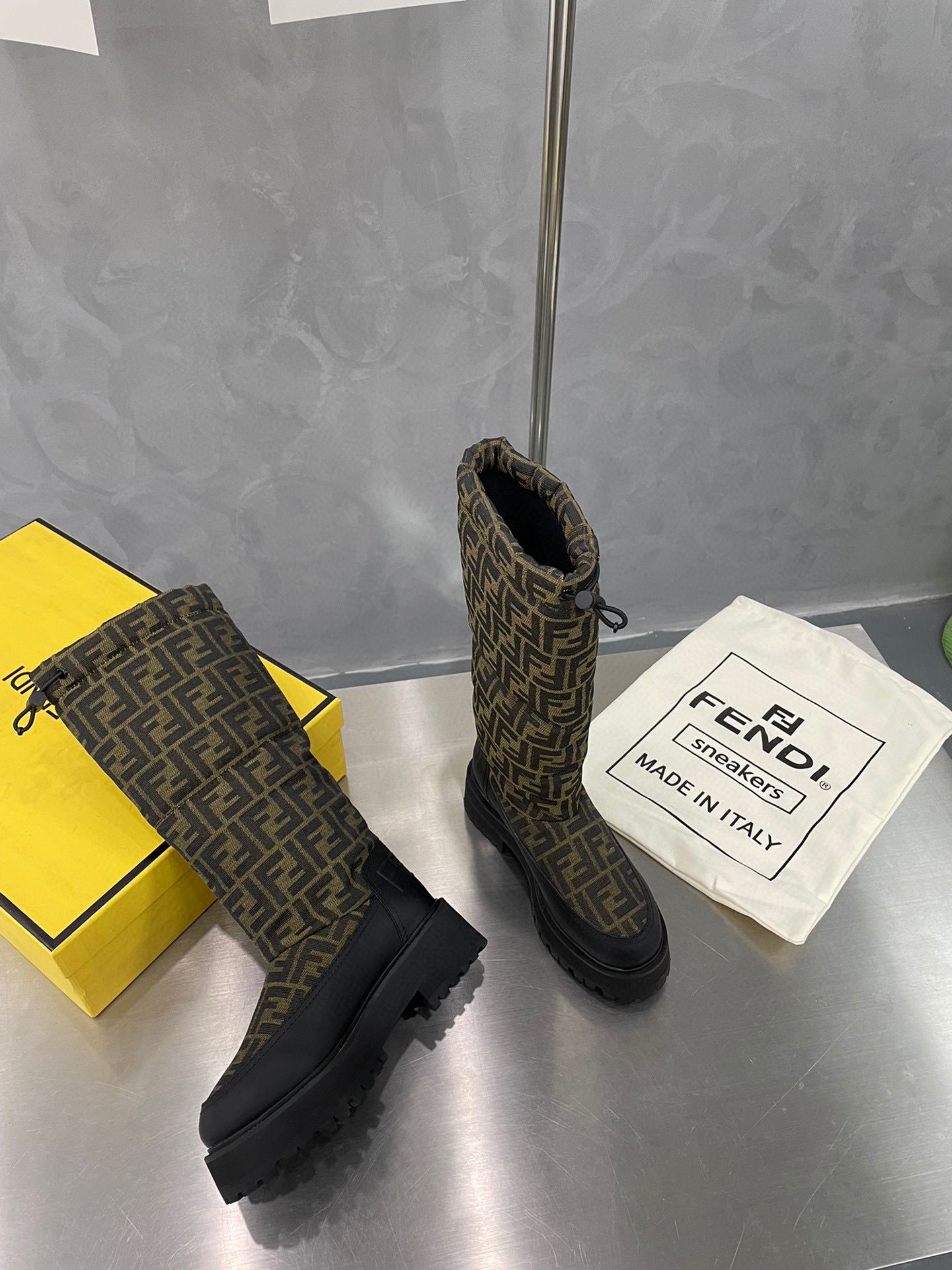 [TOP] FENDI Monogram Quilted Boots