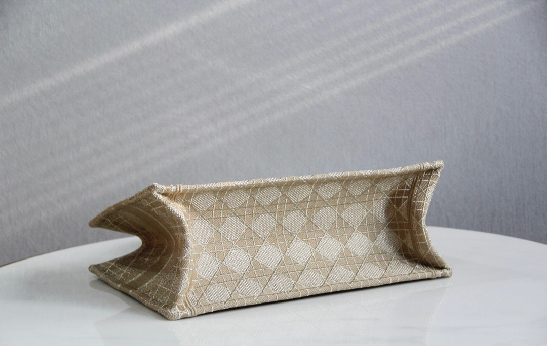 [TOP] Christian Dior Book Tote Bag Medium  36.5x28x17.5cm - Beige/Ivory