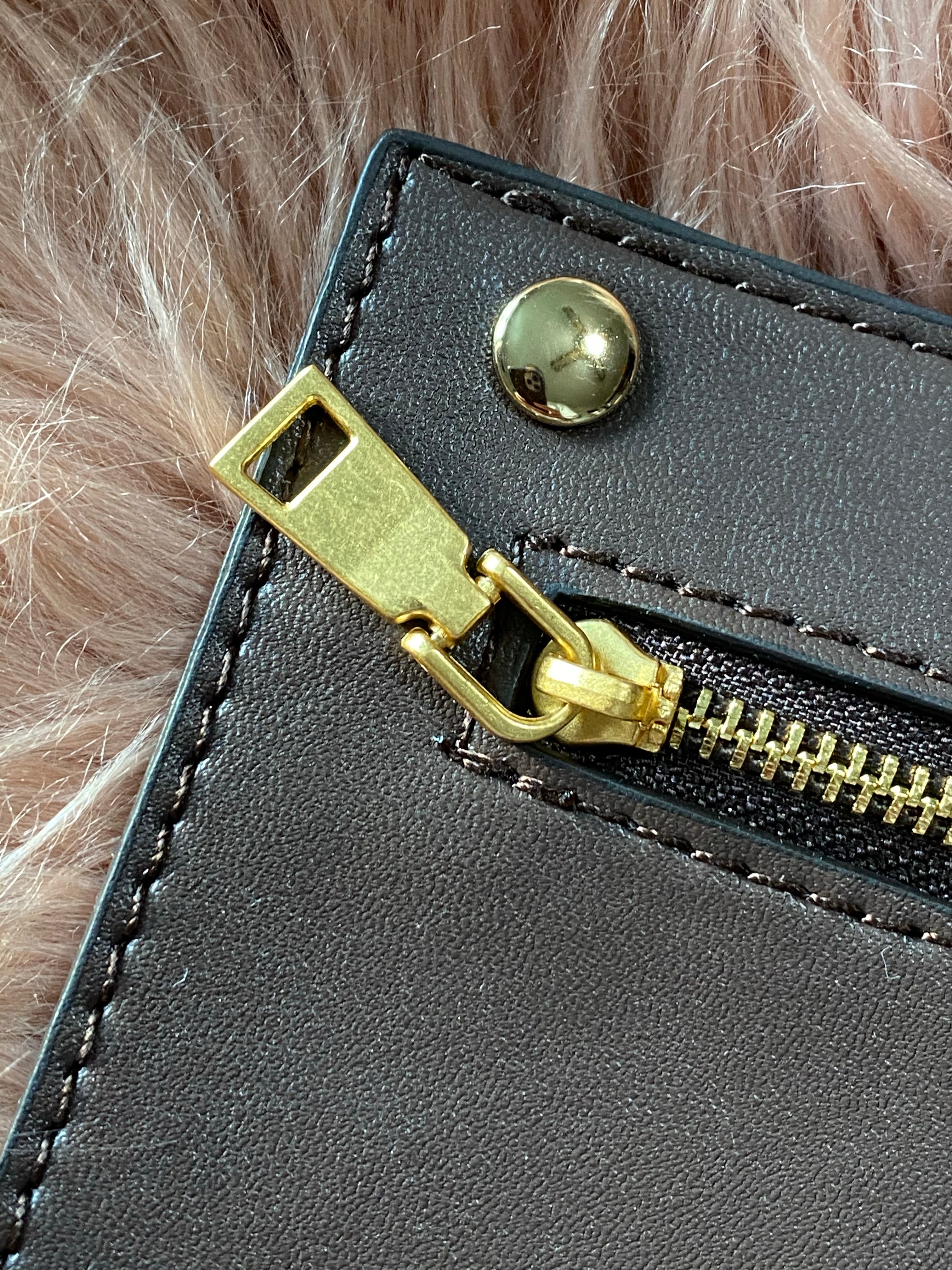 [TOP] Bottega Veneta BV  Casette Bag - Dark Maroon