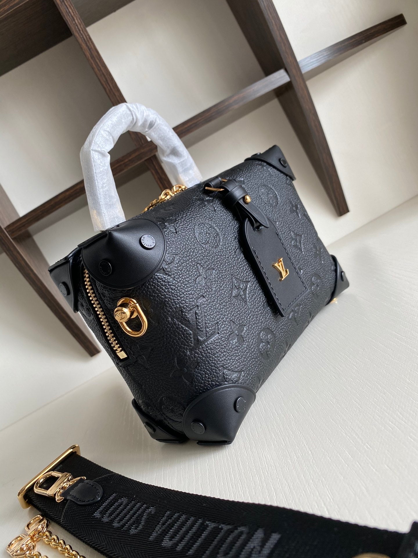 [TOP] Louis Vuitton LV Petite Malle Souple Empreinte Bag 20 x 14 x 7.5 cm - Black