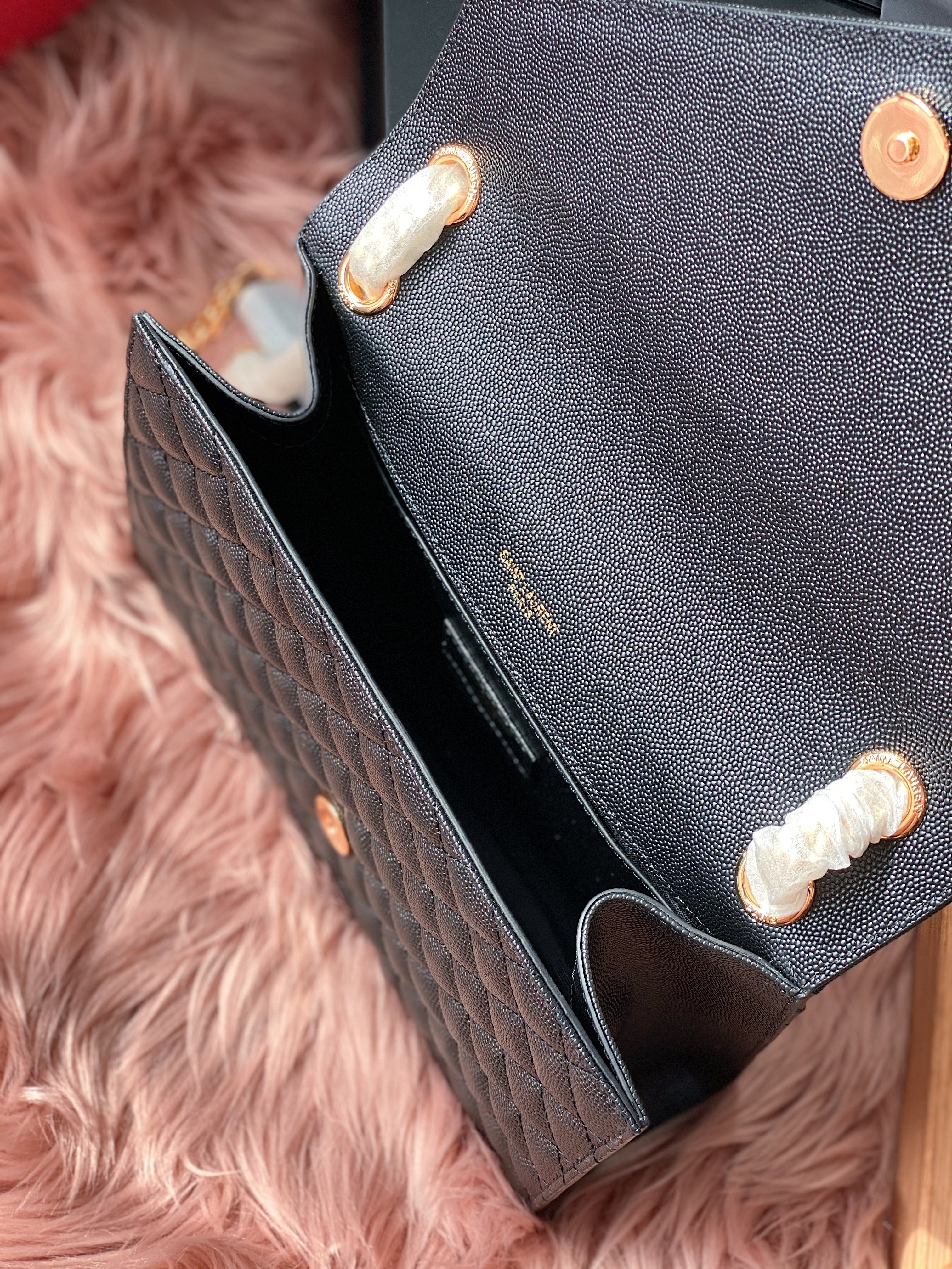 [TOP] Yves Saint Laurent YSL Y.S.L Envelope Shoulder Bag Small 21cm- Black & Gold Hardware