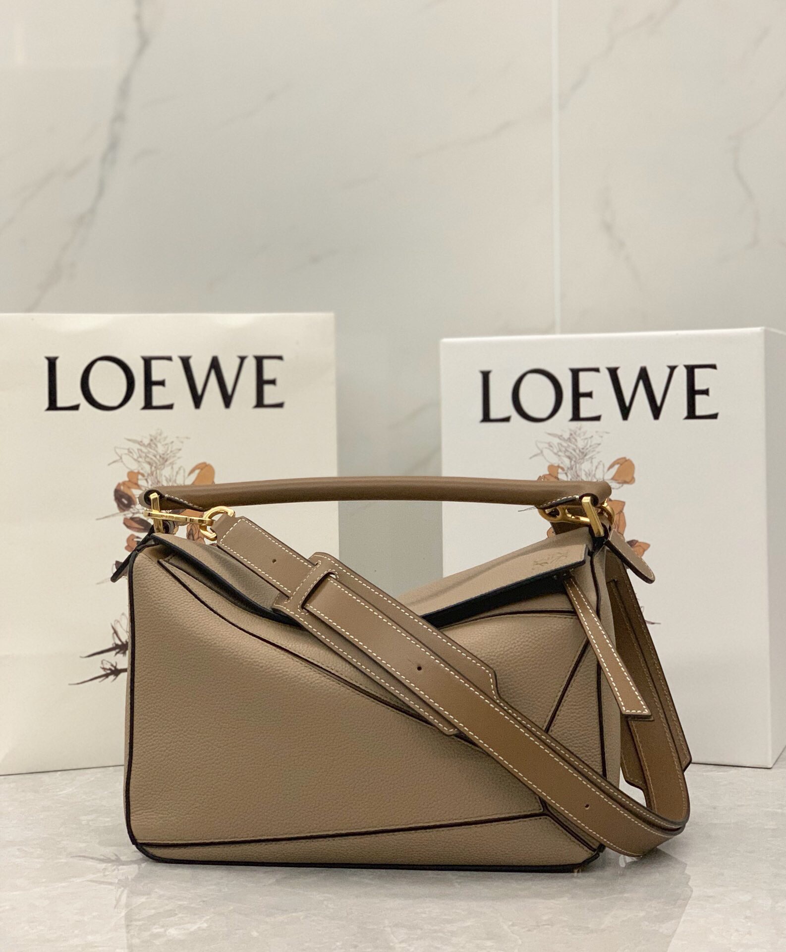 [TOP] LOEWE Puzzle Bag 29*18*12CM - Sand