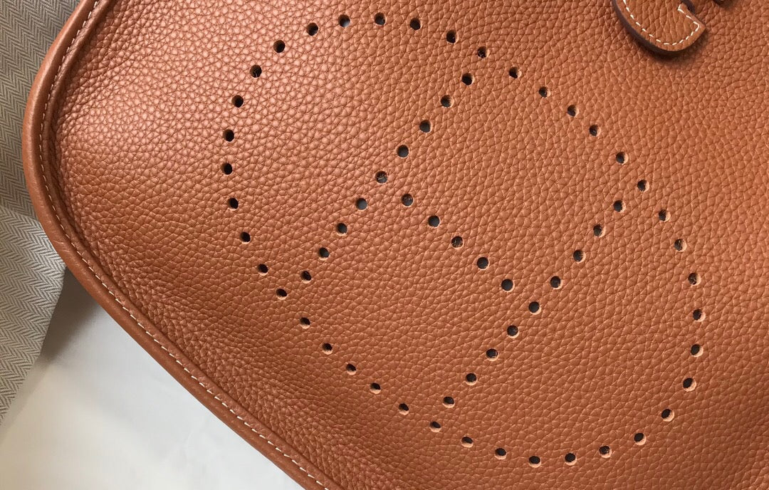 [TOP] HERMES Evelyne Togo Leather 28cm - Gold