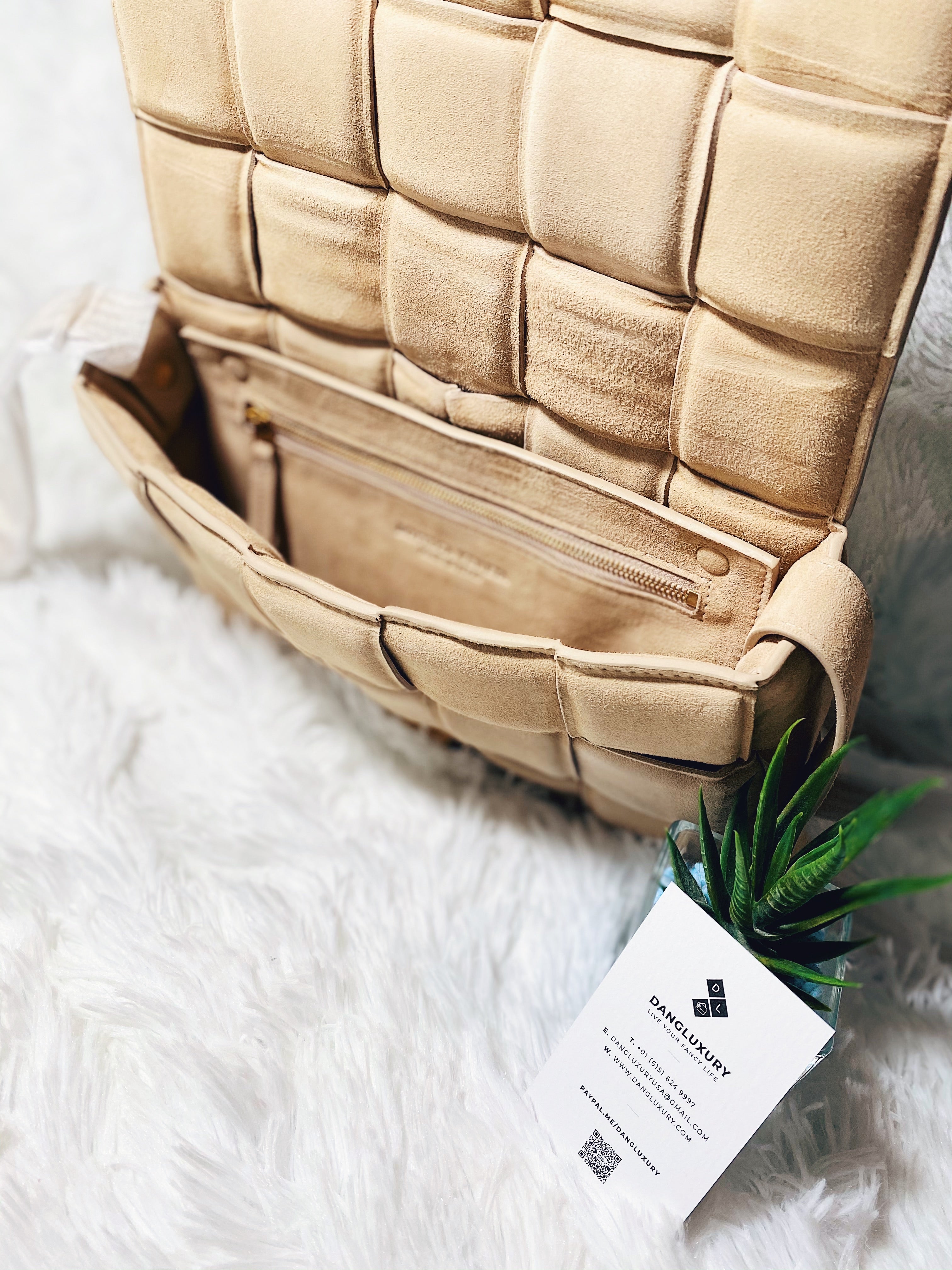 [TOP] Bottega Veneta BV  Padded Suede Bag - Cream