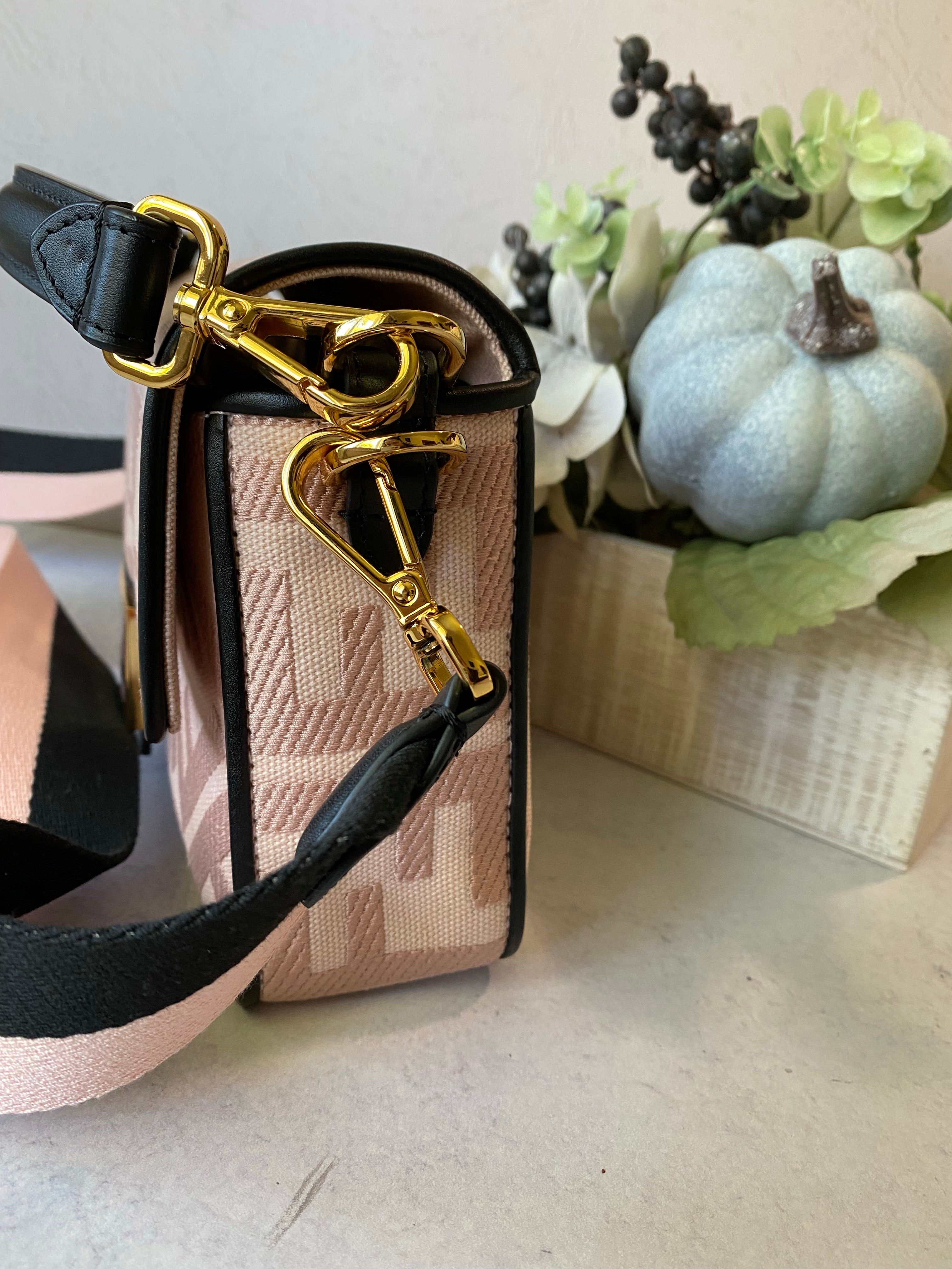 [TOP] FENDI FENDI Baguette Canvas Bag - Pink