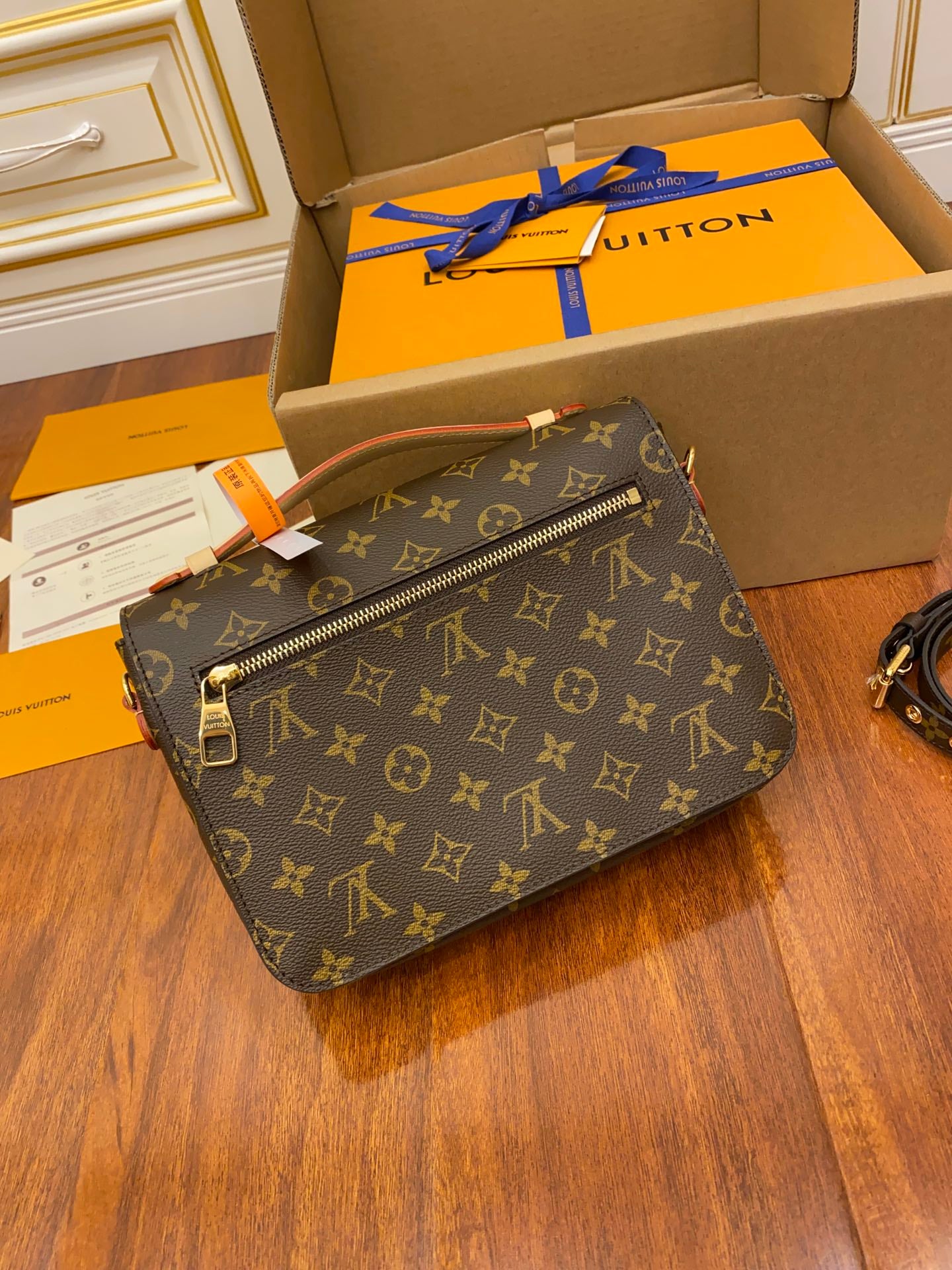 [TOP] Louis Vuitton LV Metis Monogram Bag 25X19X7cm-Brown