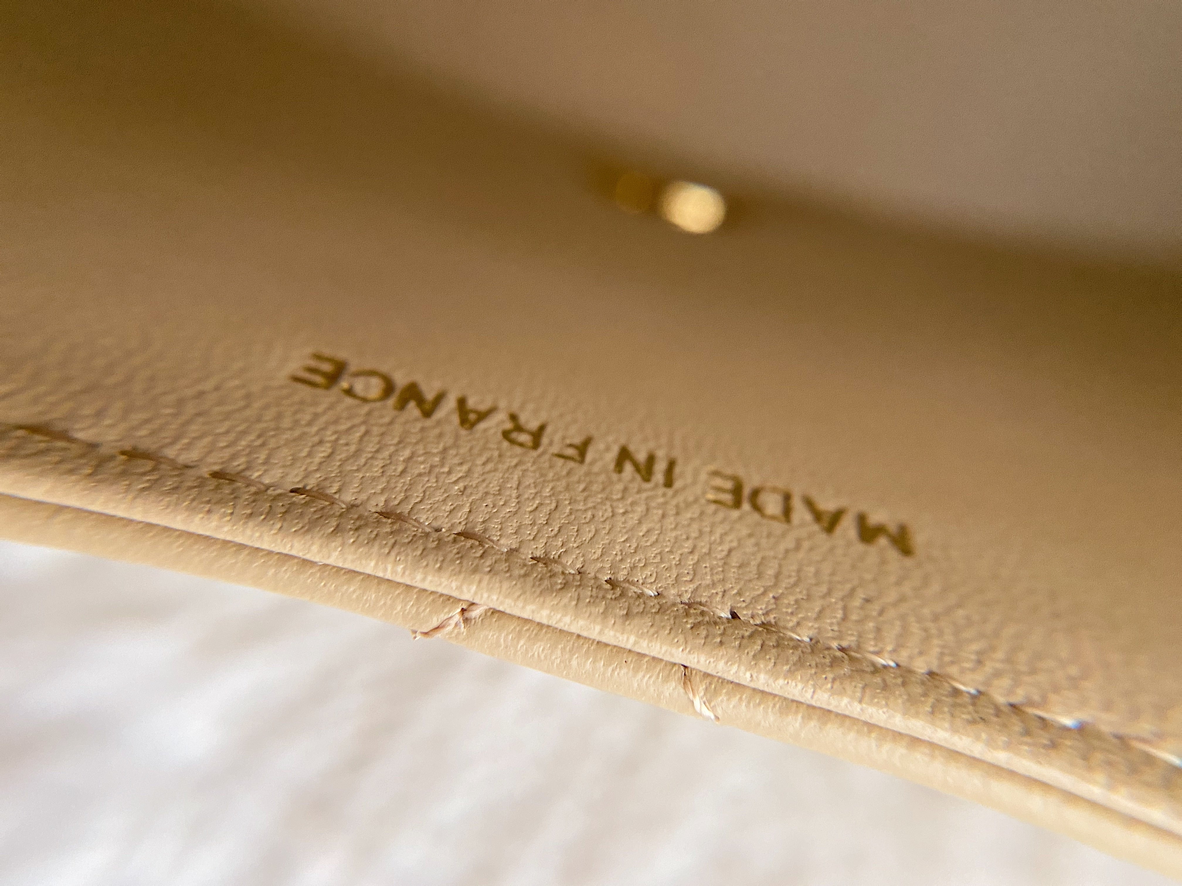 [TOP] CHANEL Diana Small Flap Bag - Beige & GHW