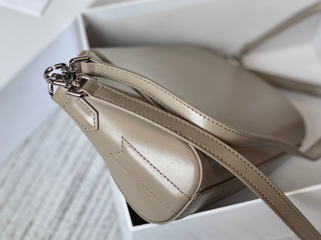 [TOP] GIVENCHY XS Antigona Shoulder Bag 20*7*16cm - 8 Colour