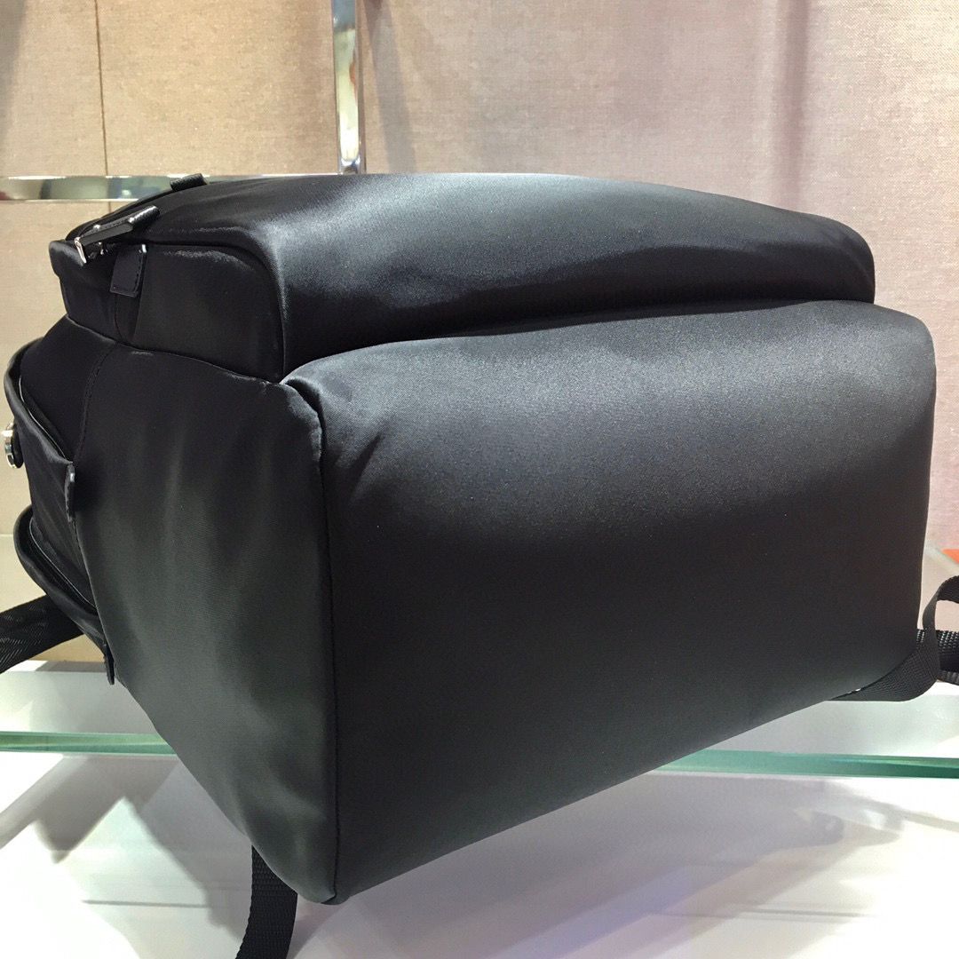 [TOP] PRADA Re-Nylon and Saffiano Leather Backpack - Black