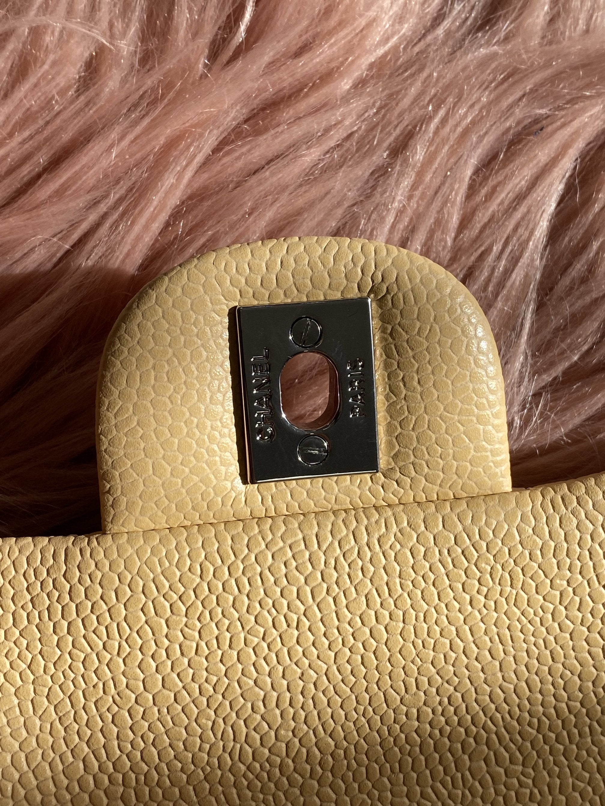 [TOP] CHANEL Classic Flap Bag Caviar New Mini 20cm - Beige