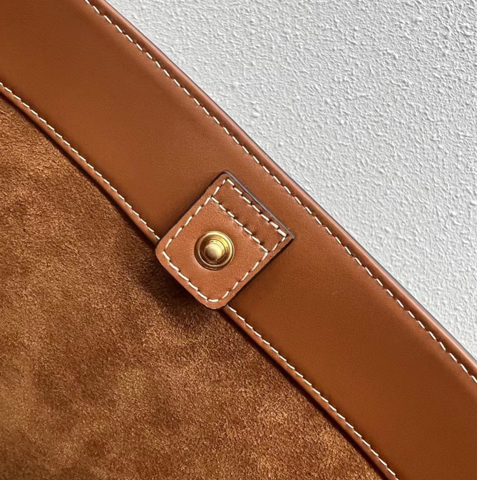 [TOP] CELINE Small Bucket Cuir Triomphe 18X22X43CM  - Brown