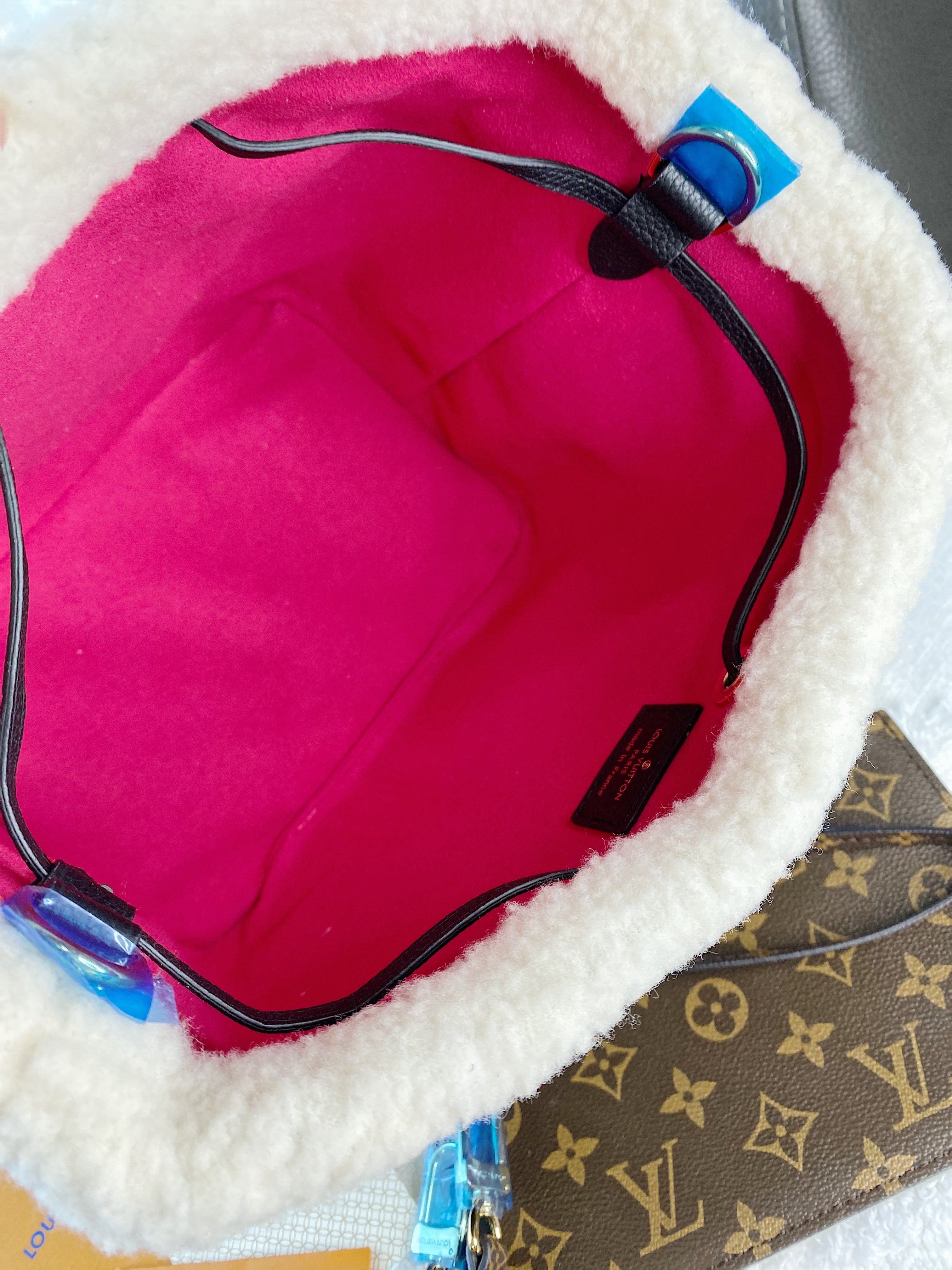 [TOP] Louis Vuitton LV Noe Bag 26×17×25CM-Black