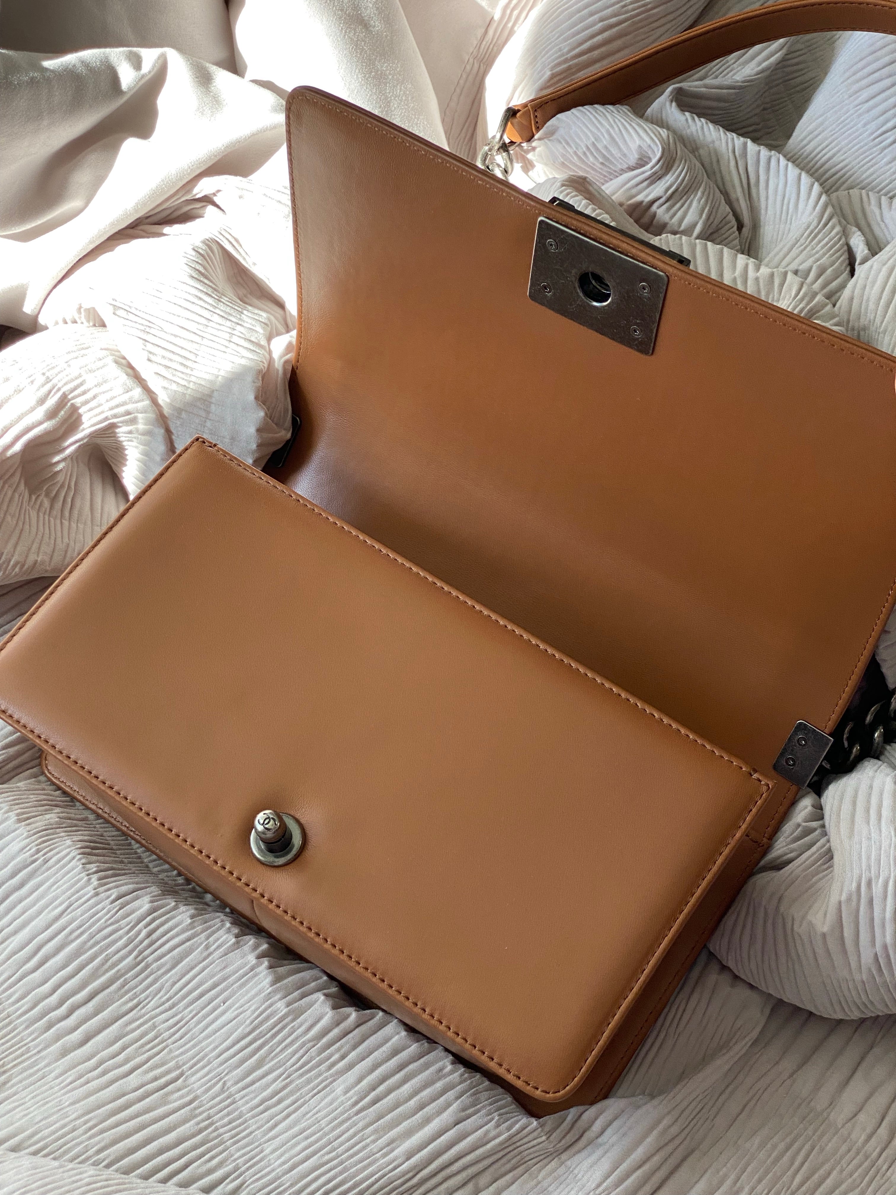 [TOP] CHANEL Boy Bag Quilted Medium 25cm - Brown & SHW