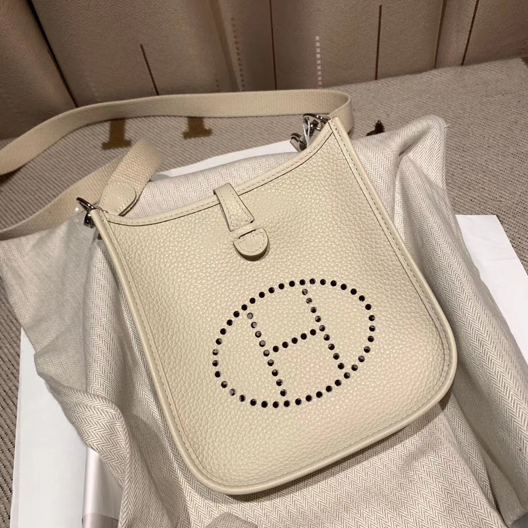 [TOP] HERMES Evelyne 16CM - Craie & SHW