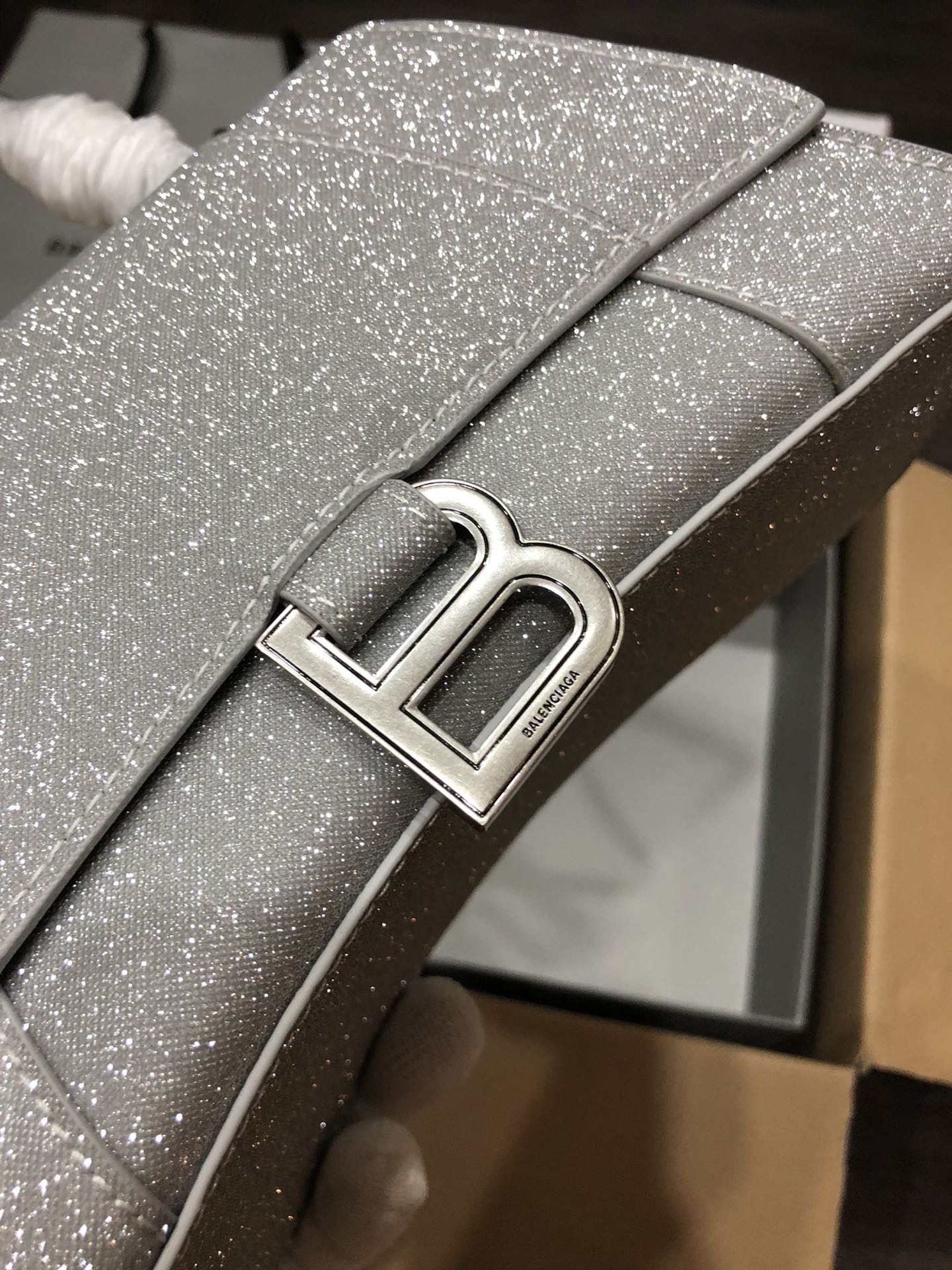 [TOP] BALENCIAGA Starry Sky Hourglass Bag 19/23cm - Light Gray