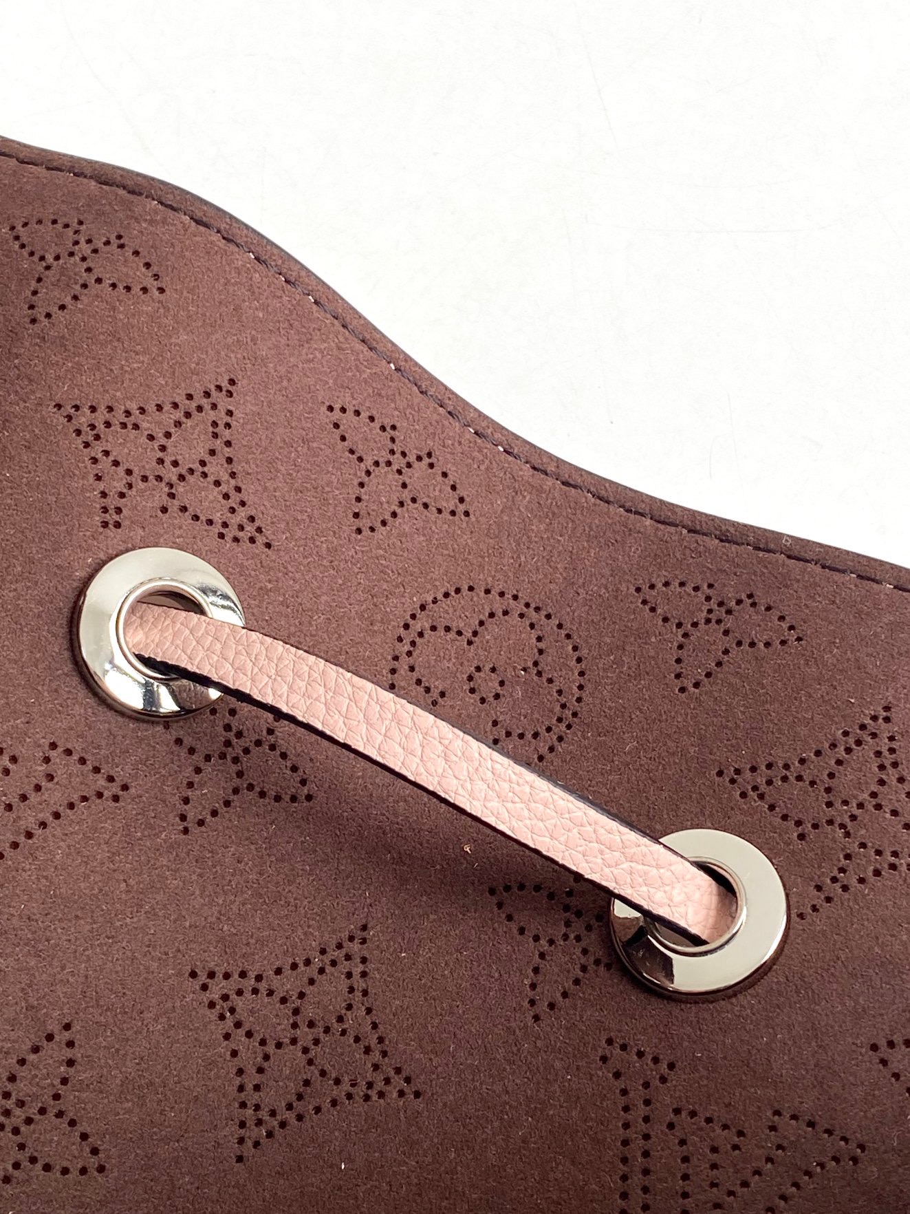 [TOP] Louis Vuitton LV  Mahina Bella Bag 22x19x14cm- Pink