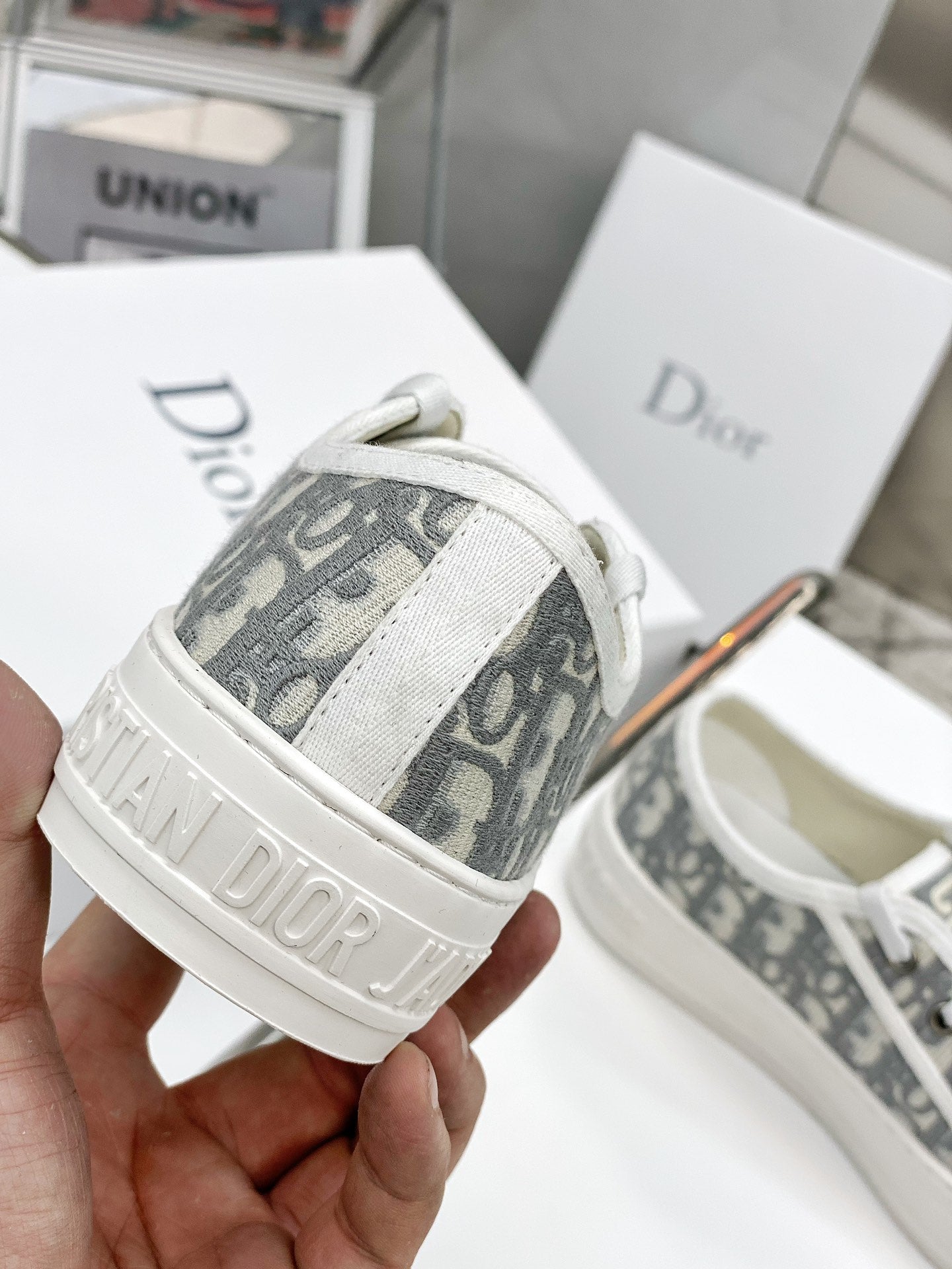 [TOP] Christian Dior Canvas Oblique Walk’N’Christian Dior Low Sneakers - 11 Colors