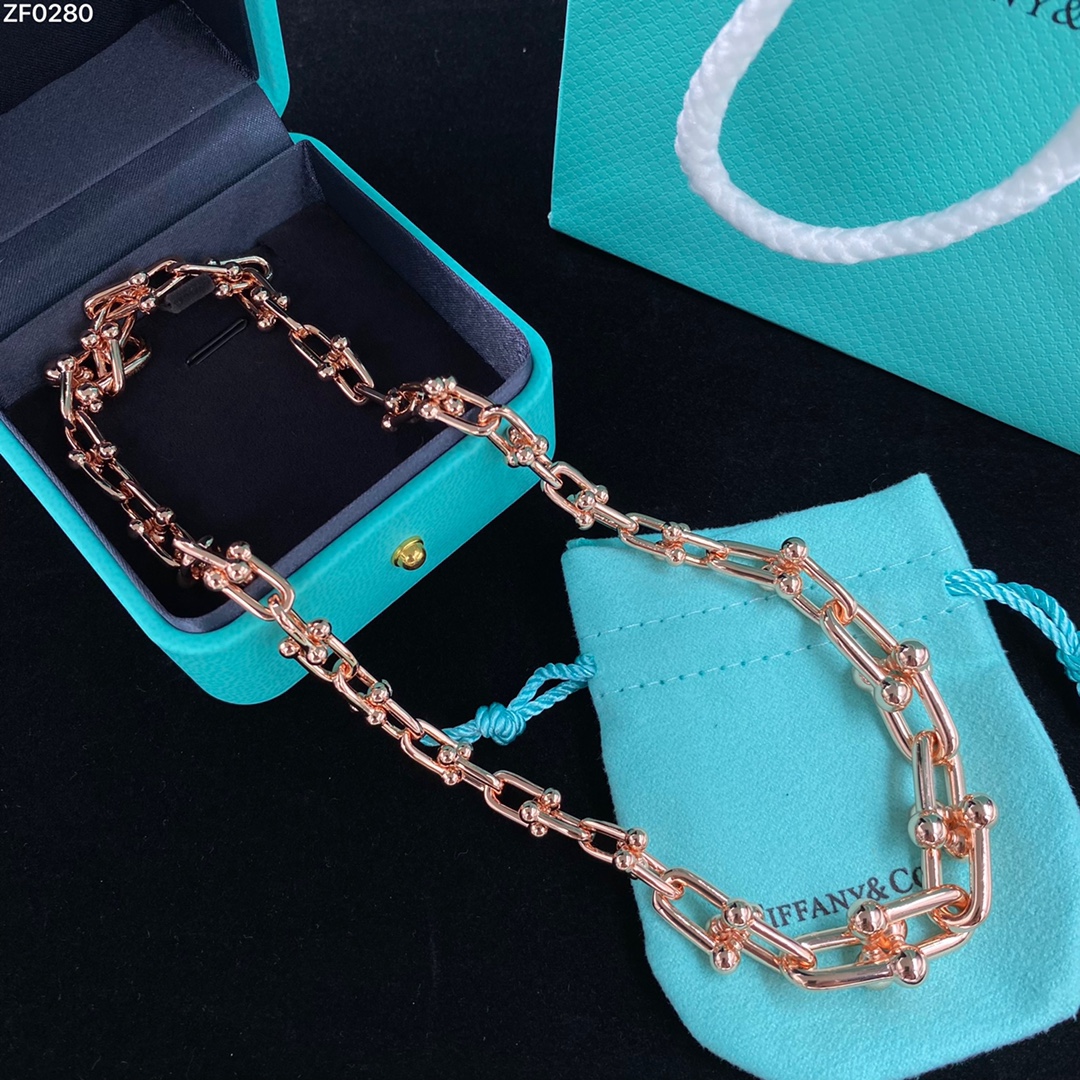 [TOP] Tiffany & Co. Bold Graduated Link Necklace