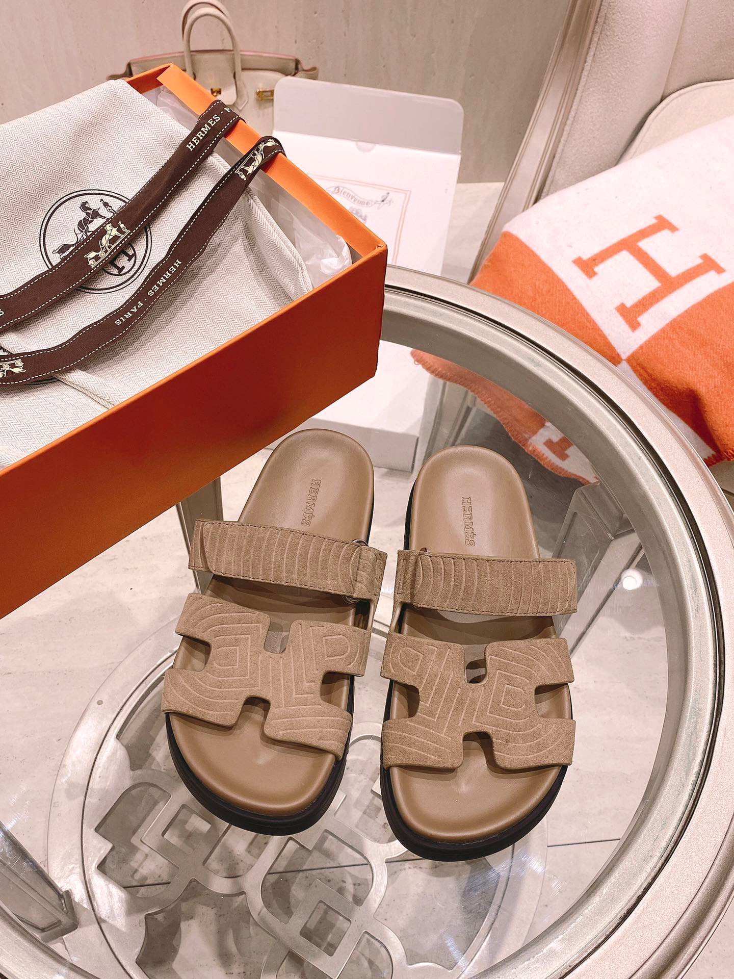 [TOP] HERMES Chypre Sandal - 13 Colours