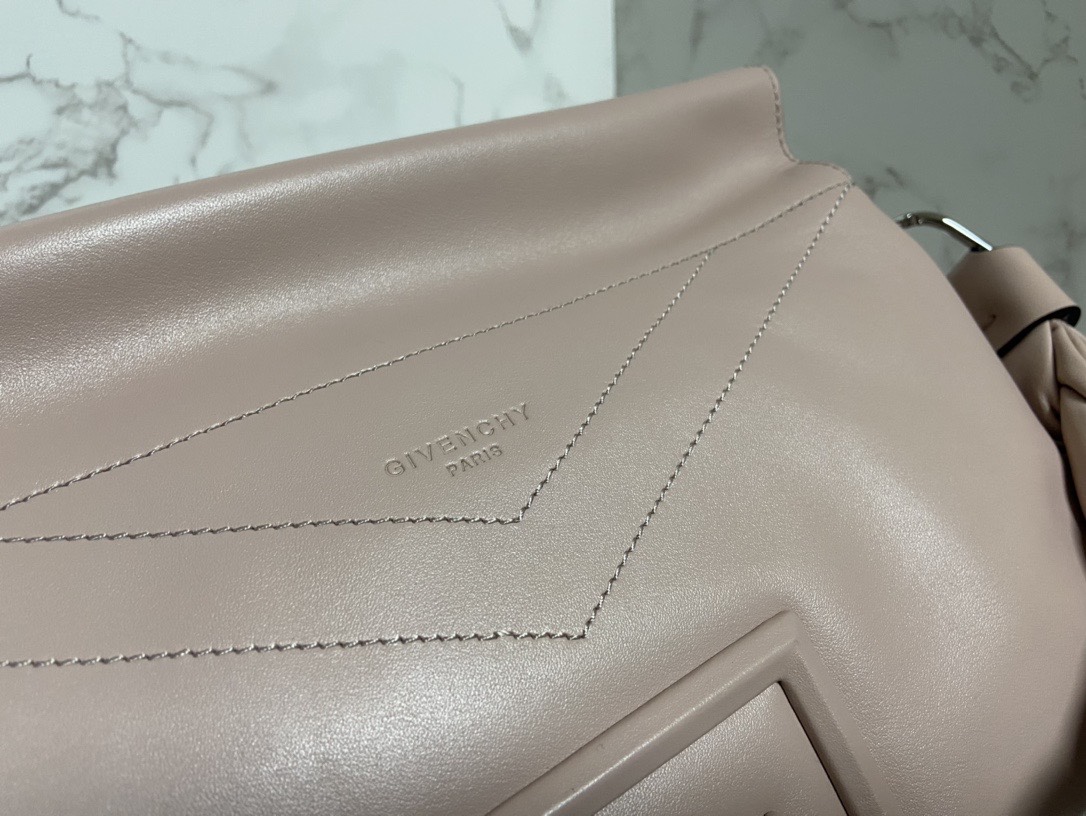 [Top] GIVENCHY Handbag Shoulder Bag 27*15*20 - 8 Colour