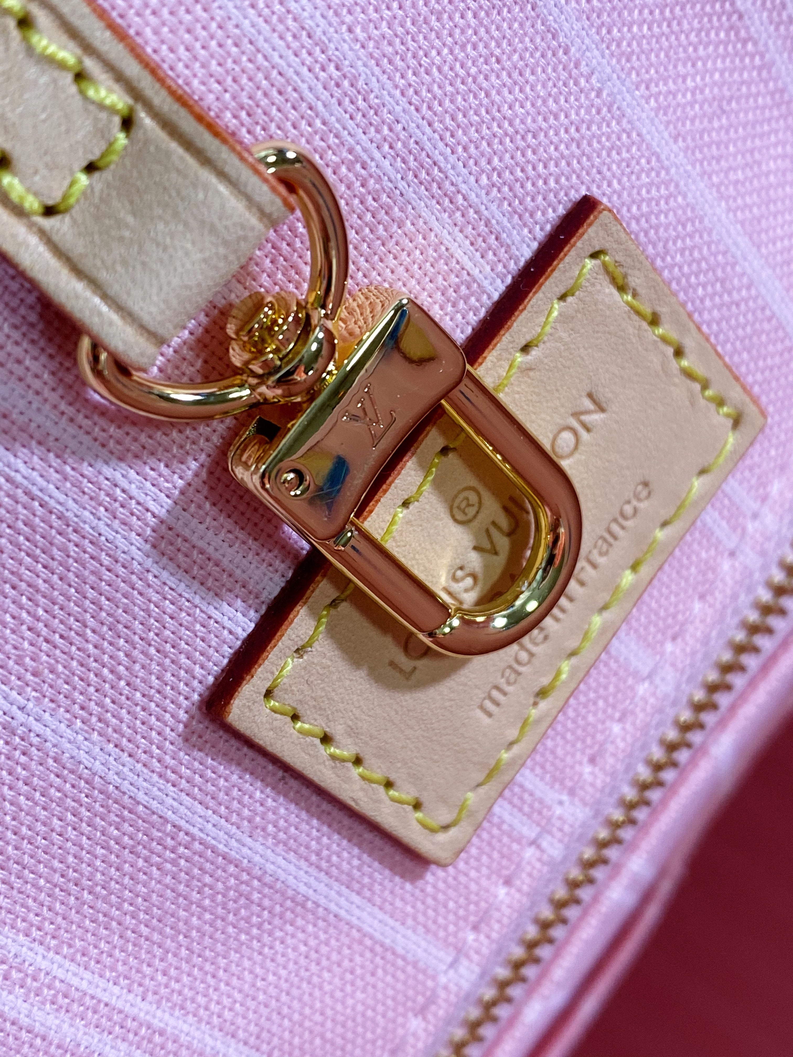 [TOP] Louis Vuitton LV On The Go GM By The Pool 41x34x19cm - Pink