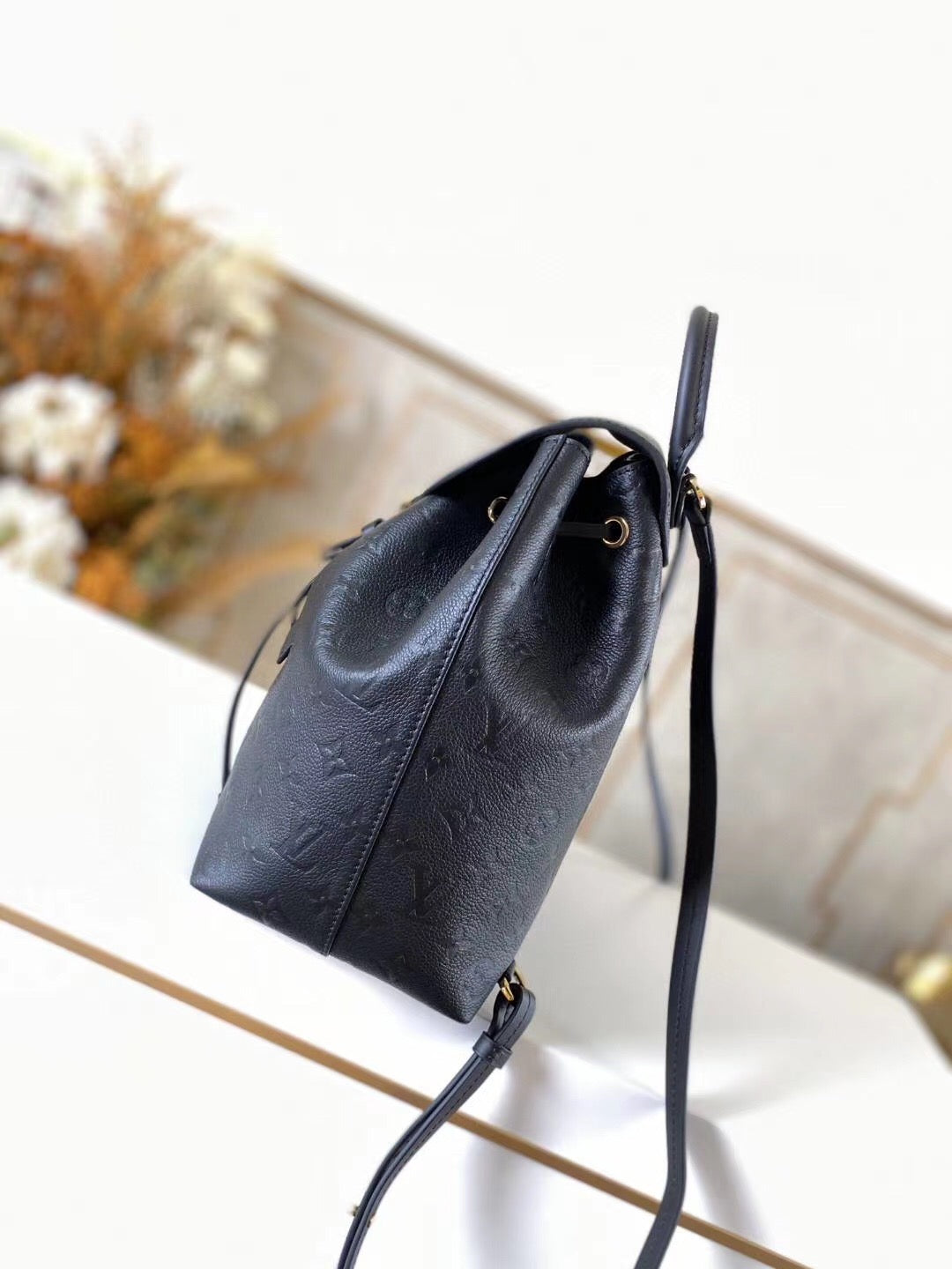 [TOP] Louis Vuitton LV  Backpack Montsouris Monogram Empreinte PM 27.5 x 33 x 14 cm - BLACK