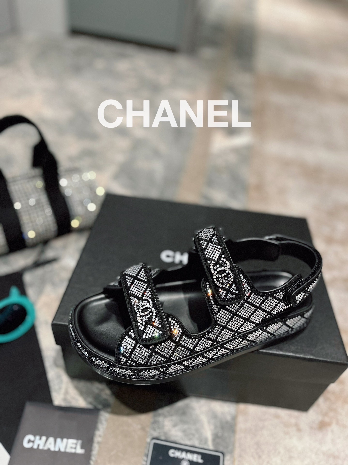 [TOP] CHANEL 22ss Velcro Beach Sandals - Black