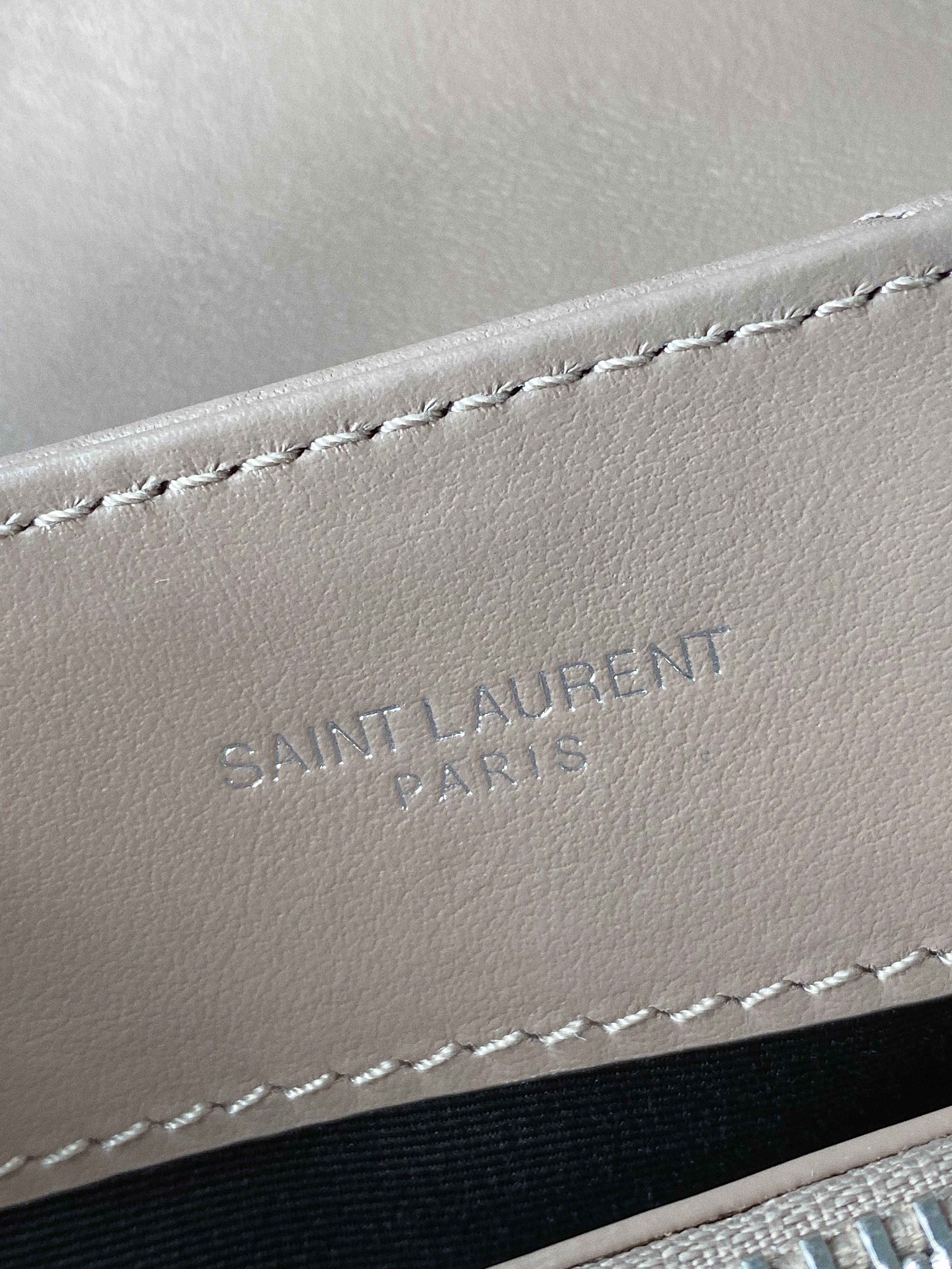 [TOP] Yves Saint Laurent YSL Loulou Quilted Shoulder Bag Small 20cm - Taupe