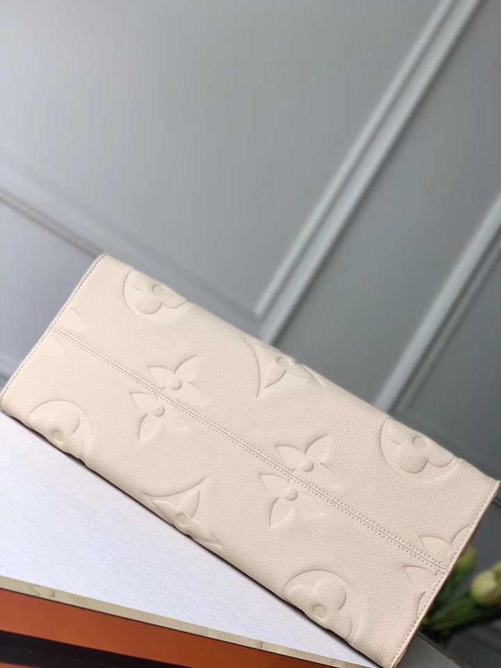 [TOP] Louis Vuitton LV  On The Go Bag  41/34/19cm- Cream