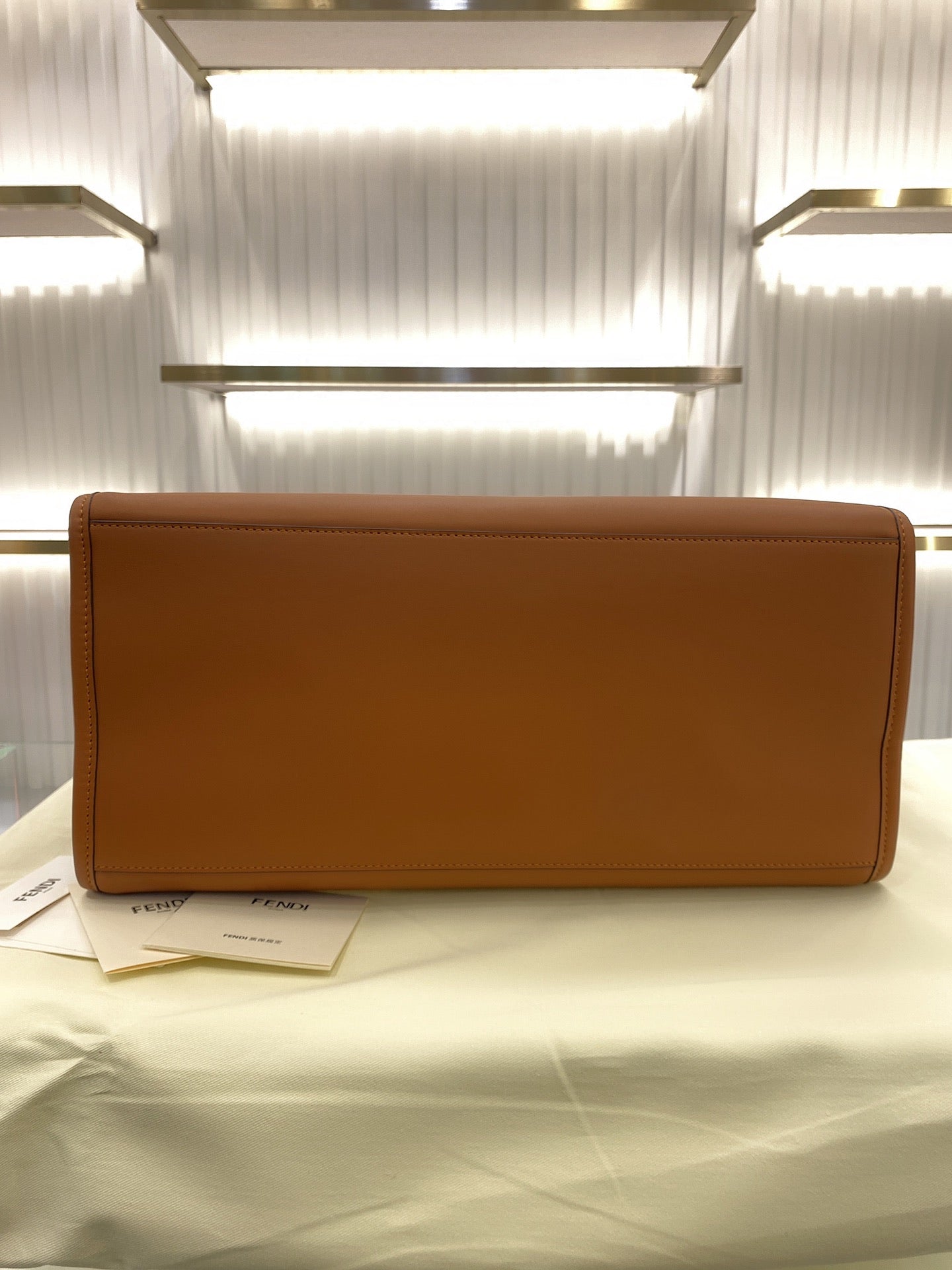 [TOP] FENDI LARGE WOMEN SUNSHINE TOTE LEATHER BAG