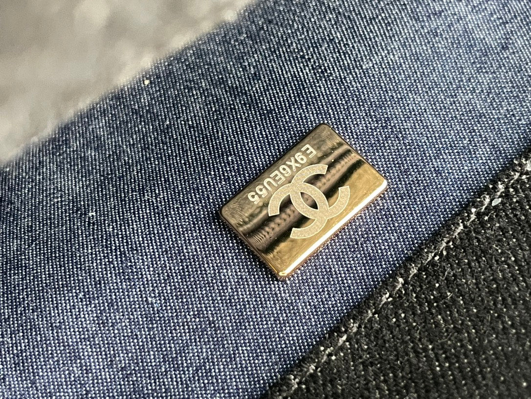 [TOP] CHANEL Classic Flap Bag 22S Denim FunkyTown Small 14.5*23*6CM - Black & GHW