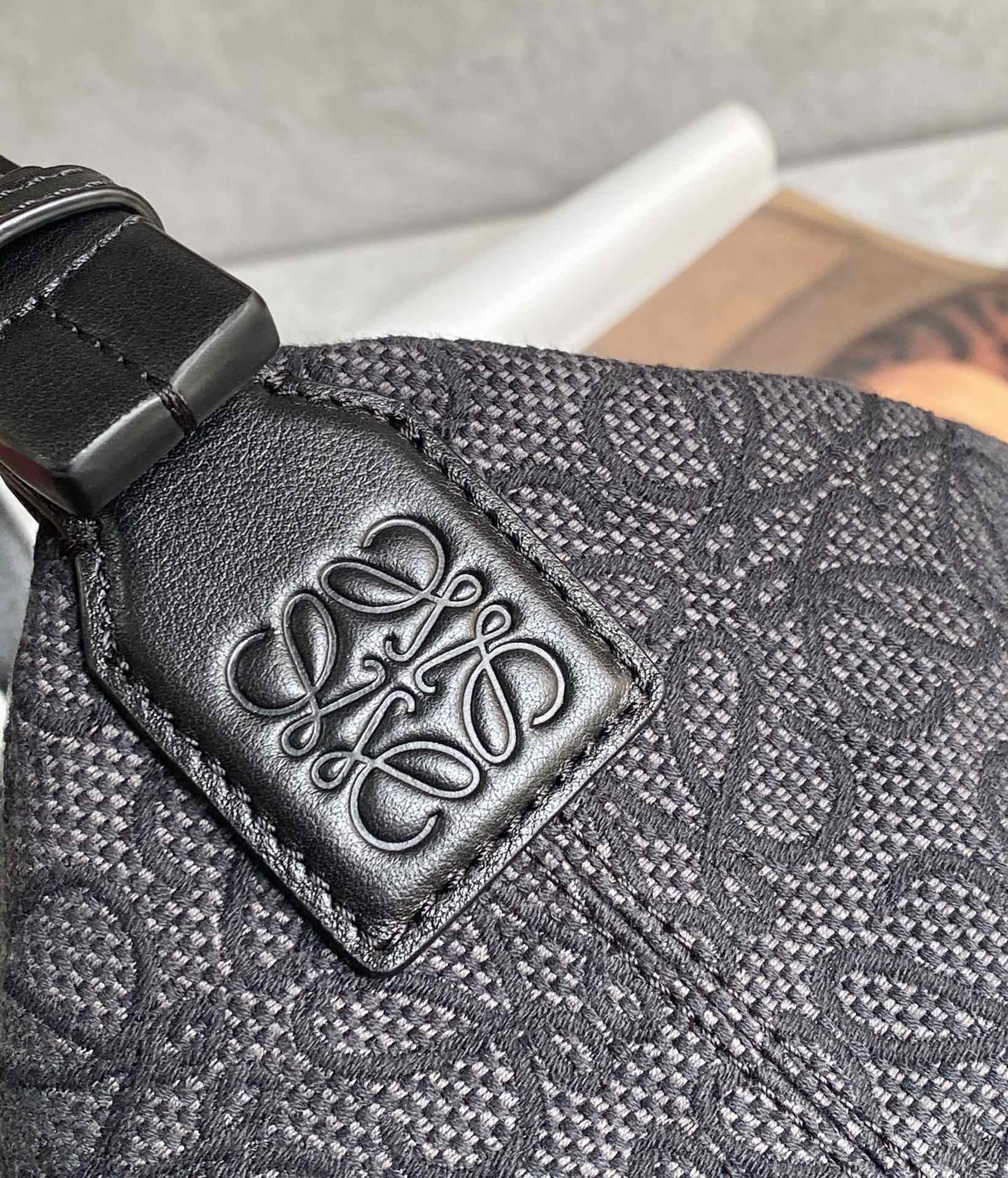 [TOP] LOEWE Cubi Bag Anagram 21*12*17cm/25*21*16.5cm - Black